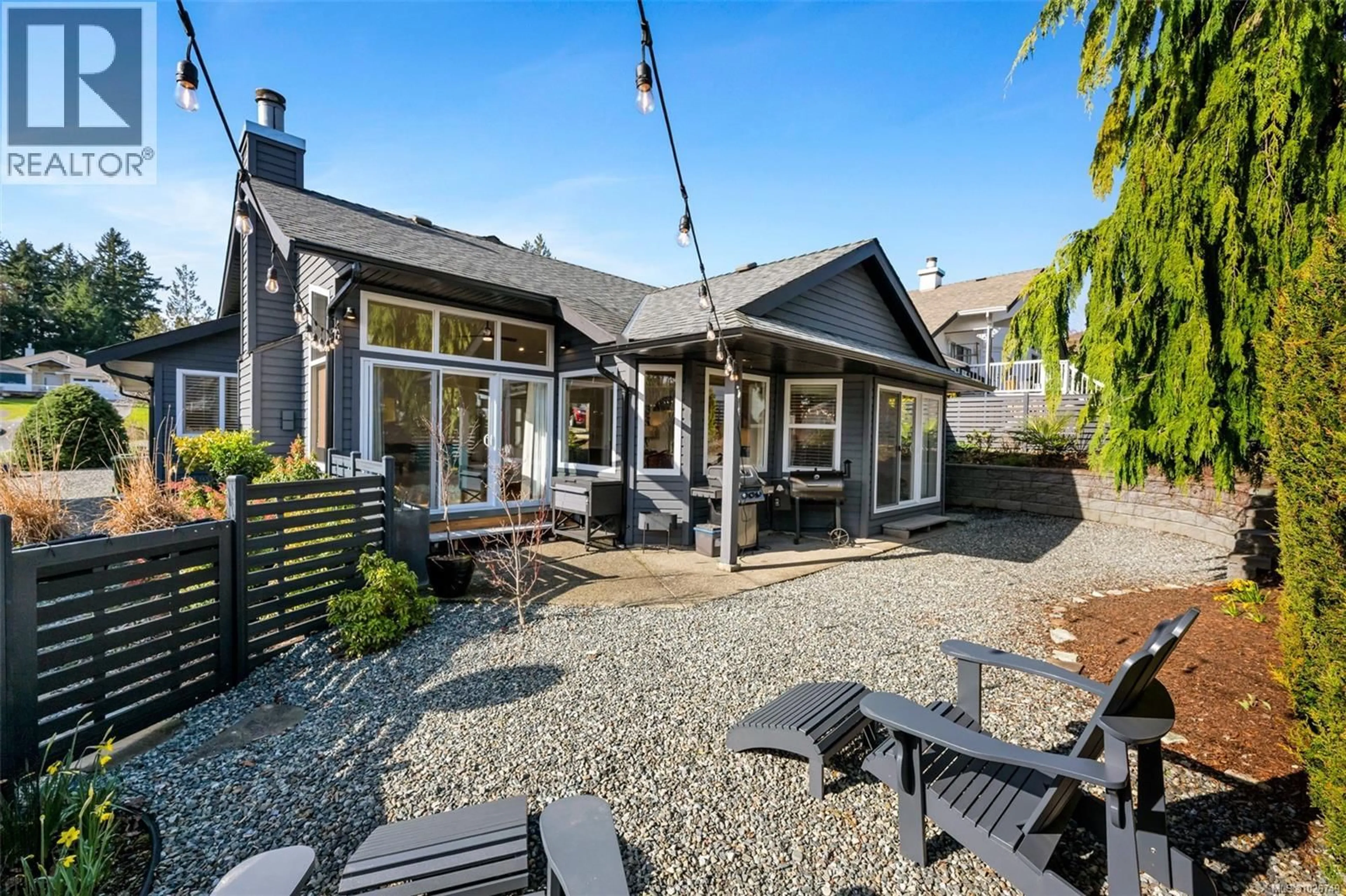 Patio, street for 72 MARINE DRIVE, Cobble Hill British Columbia V8H0K8