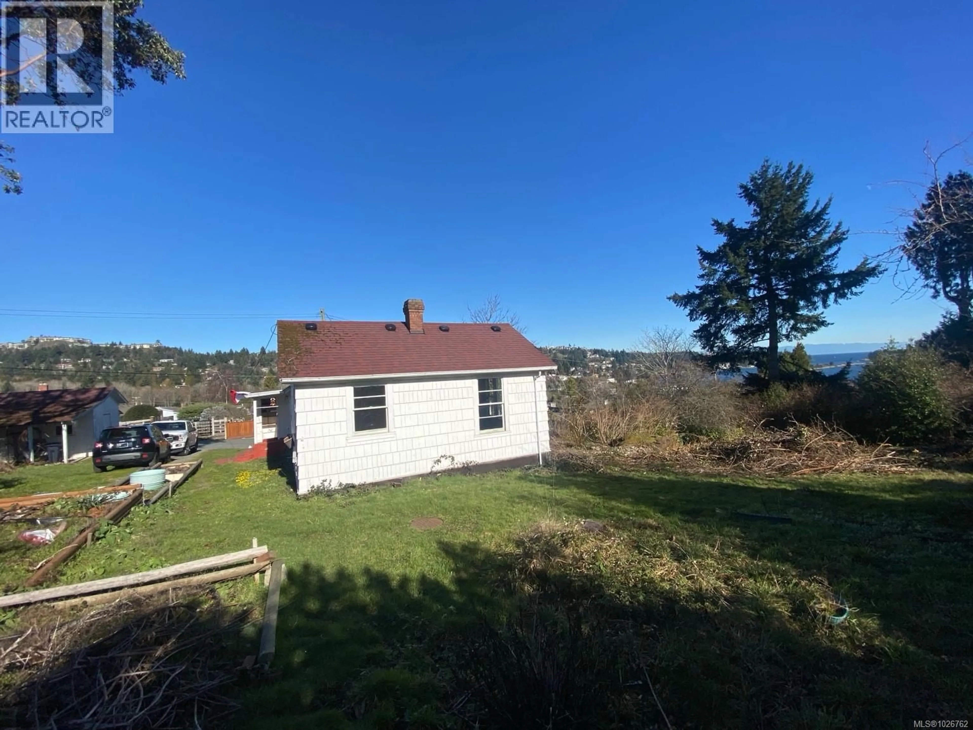 A pic from outside/outdoor area/front of a property/back of a property/a pic from drone, unknown for 1620 LOAT STREET, Nanaimo British Columbia V9S3L4