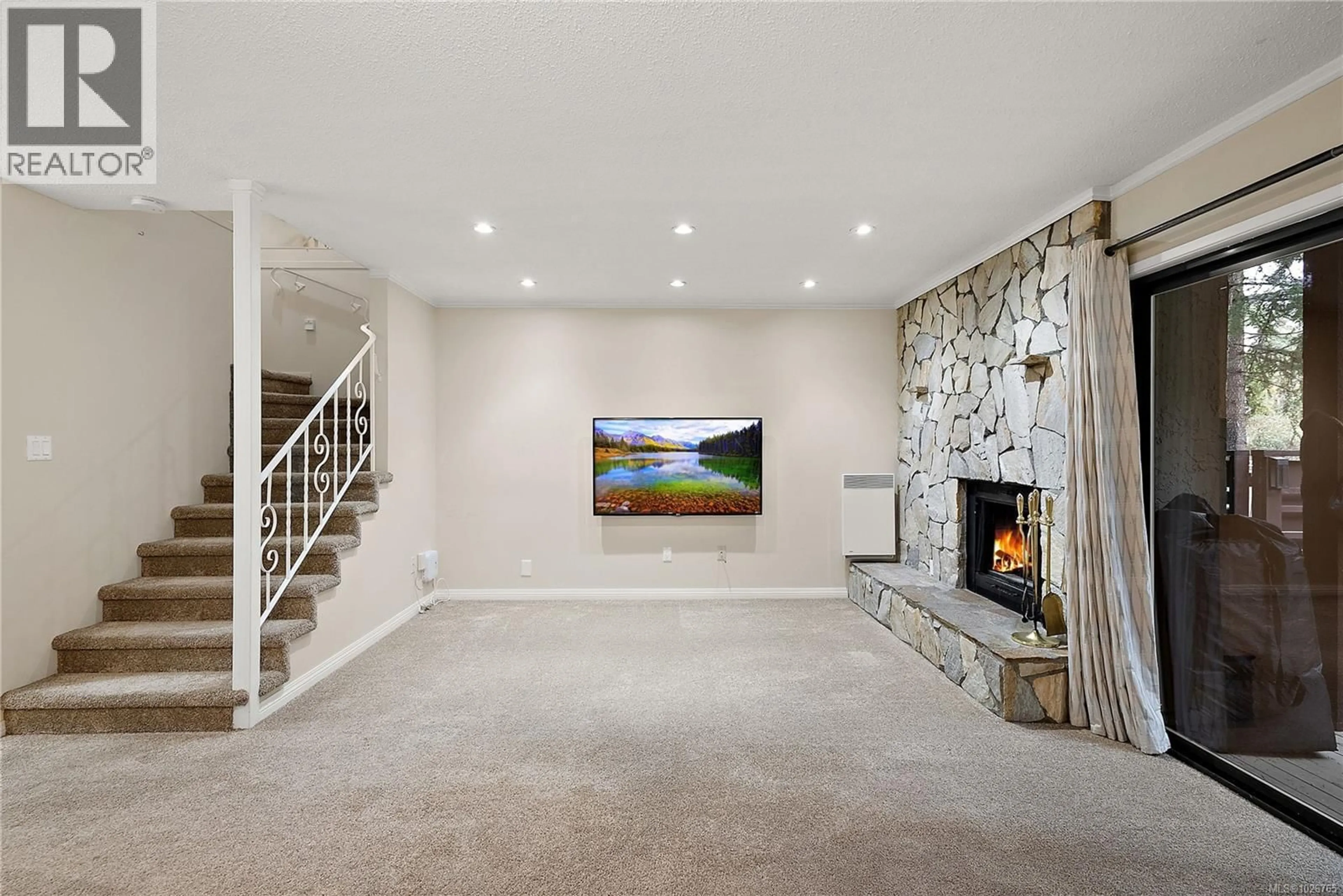 Unknown for 13 - 897 ADMIRALS ROAD, Esquimalt British Columbia V9A2P1