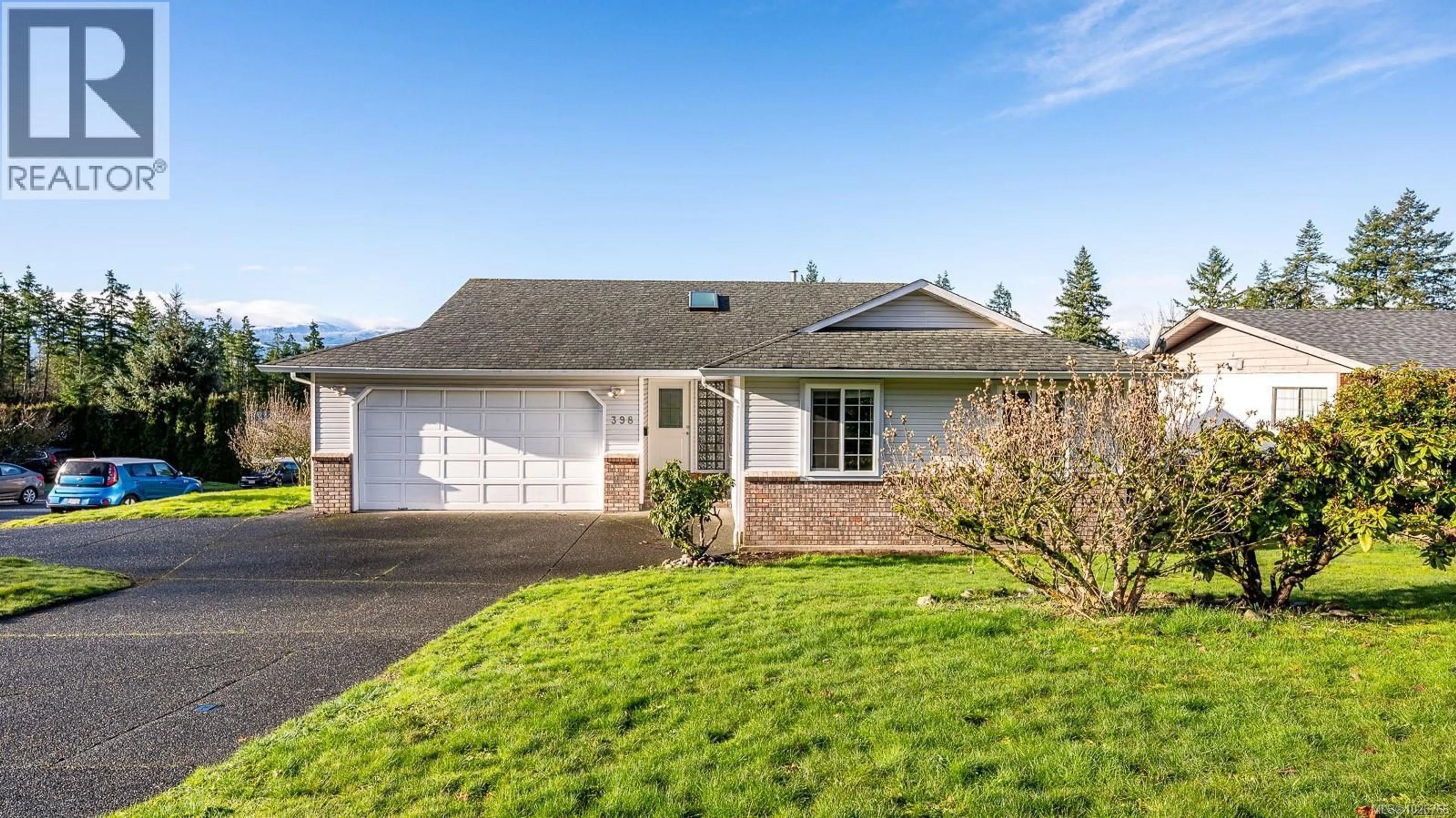 Home with vinyl exterior material, mountain view for 398 PANORAMA CRESCENT, Courtenay British Columbia V9N6V2