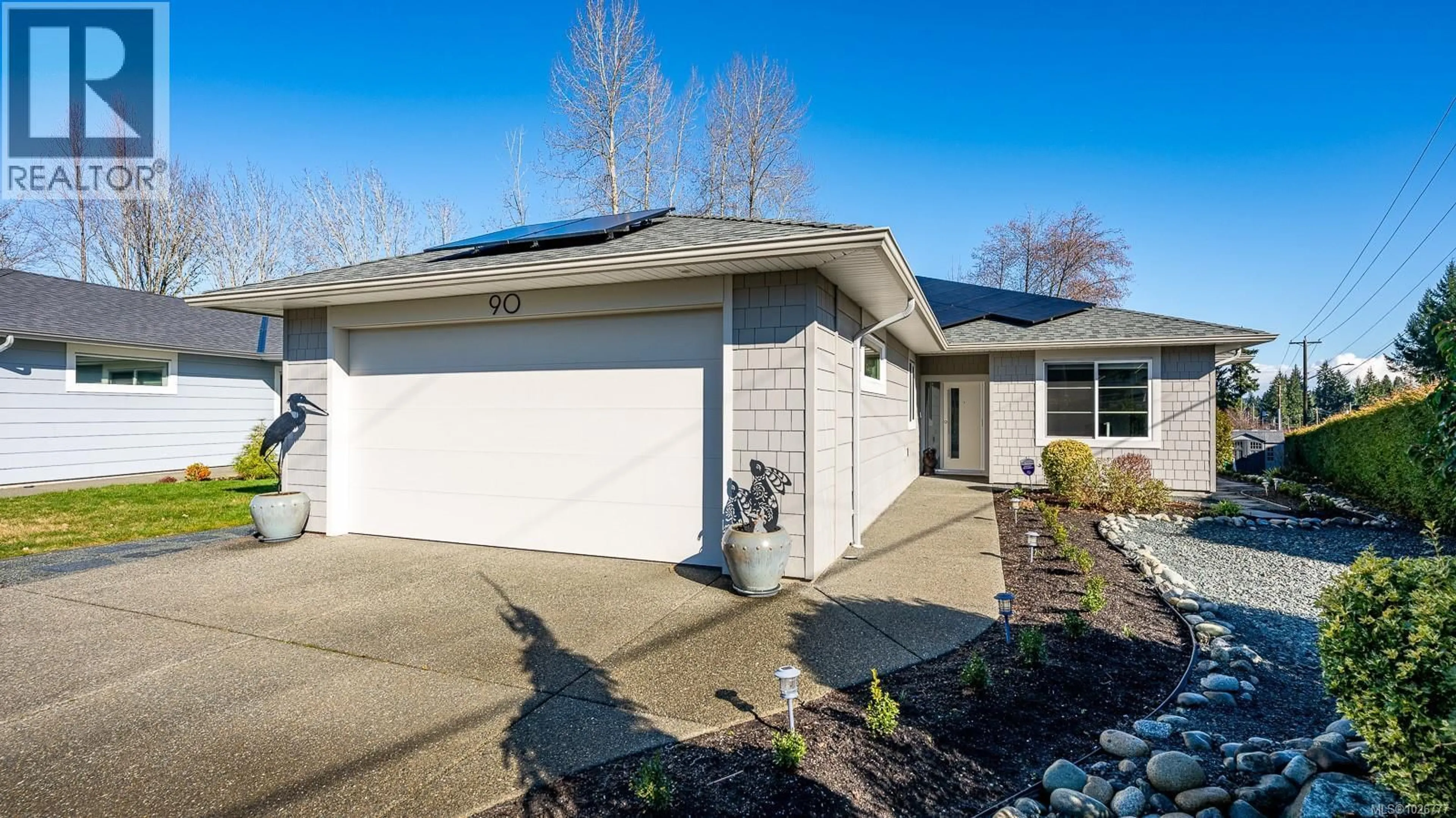 Home with vinyl exterior material, street for 90 GRAYHAWK PLACE, Courtenay British Columbia V9N0G1