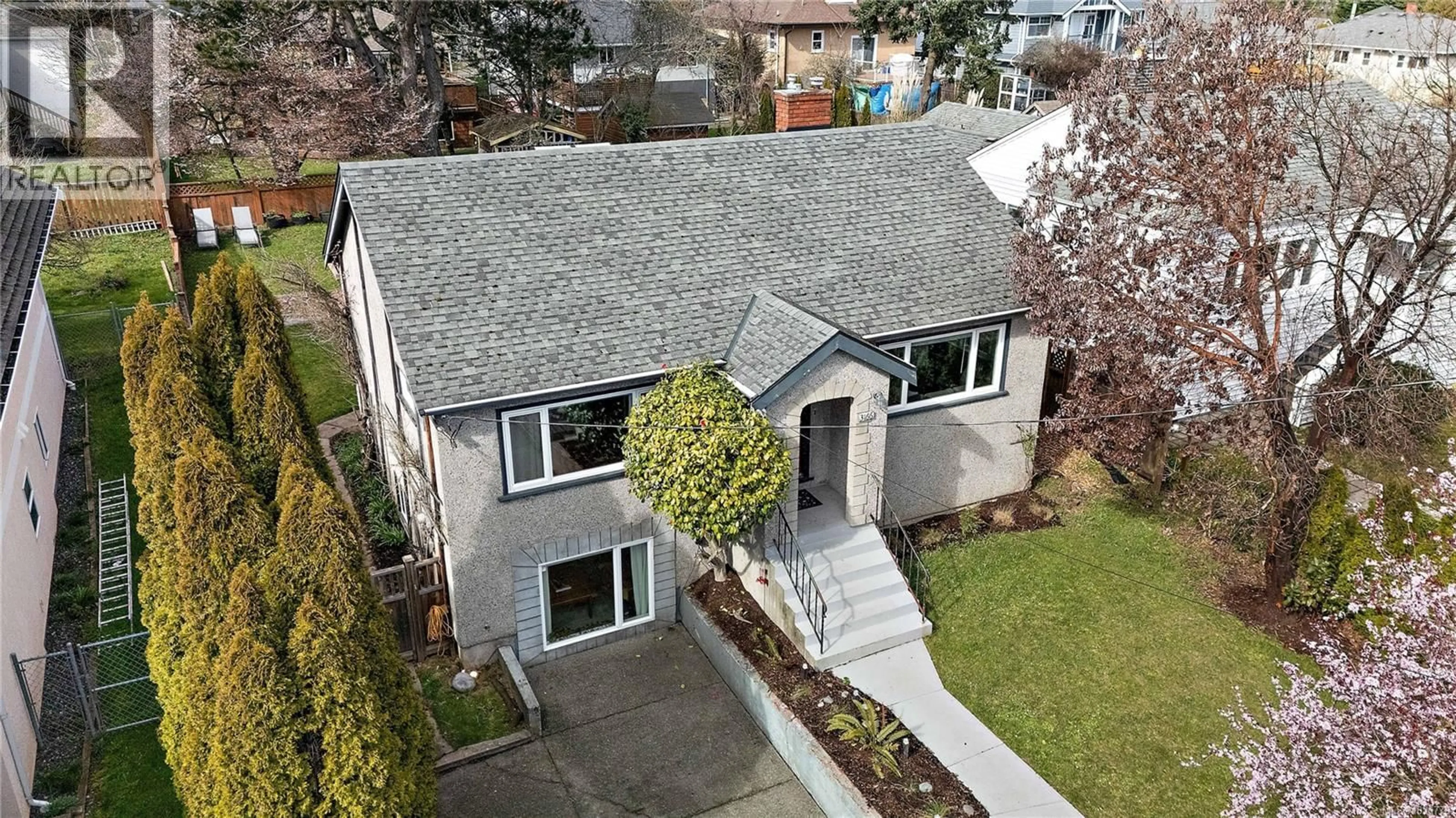 A pic from outside/outdoor area/front of a property/back of a property/a pic from drone, street for 3166 EARL GREY STREET, Saanich British Columbia V9A1W9