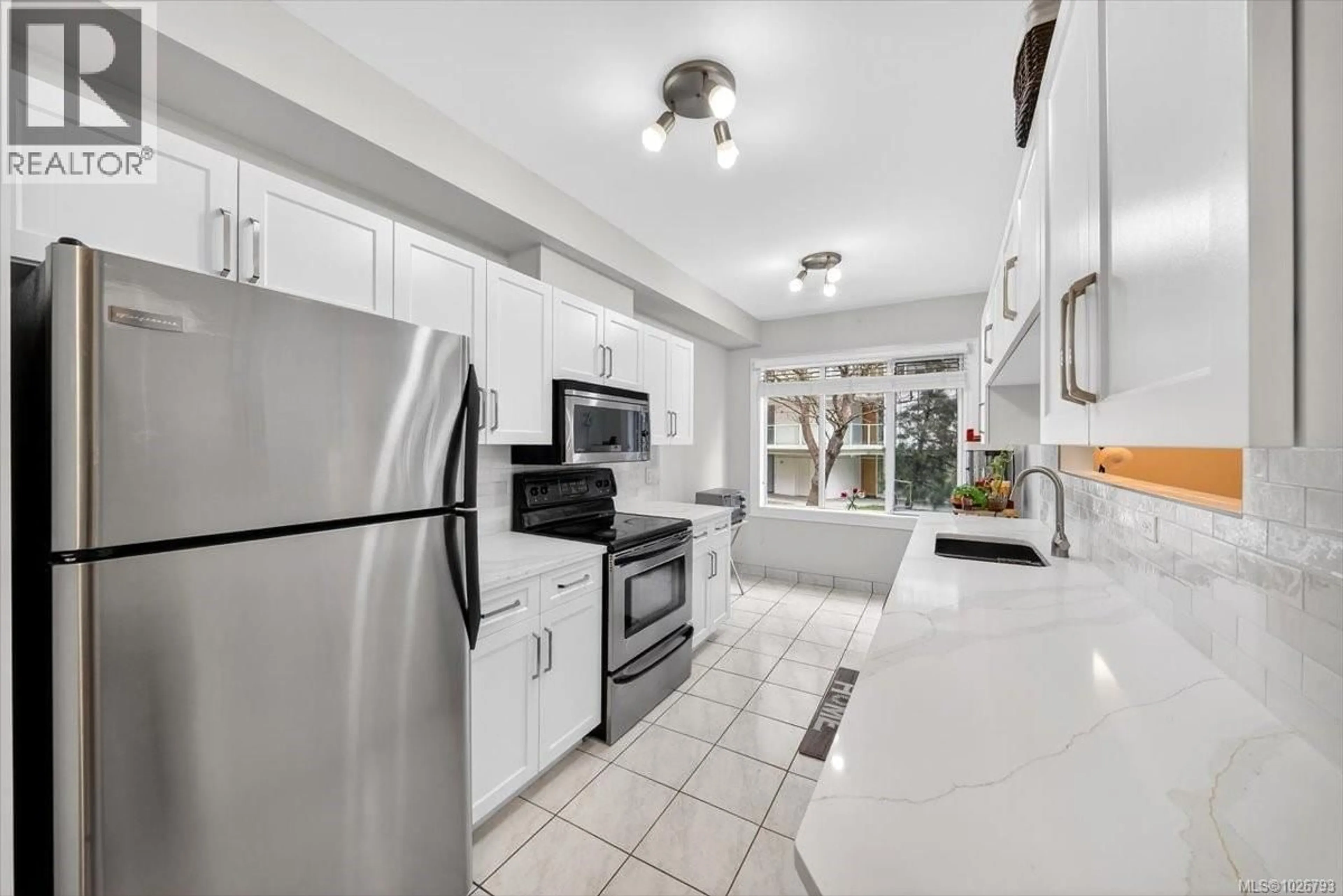 Unknown for 216 - 50 SONGHEES ROAD, Victoria British Columbia V9A7J4