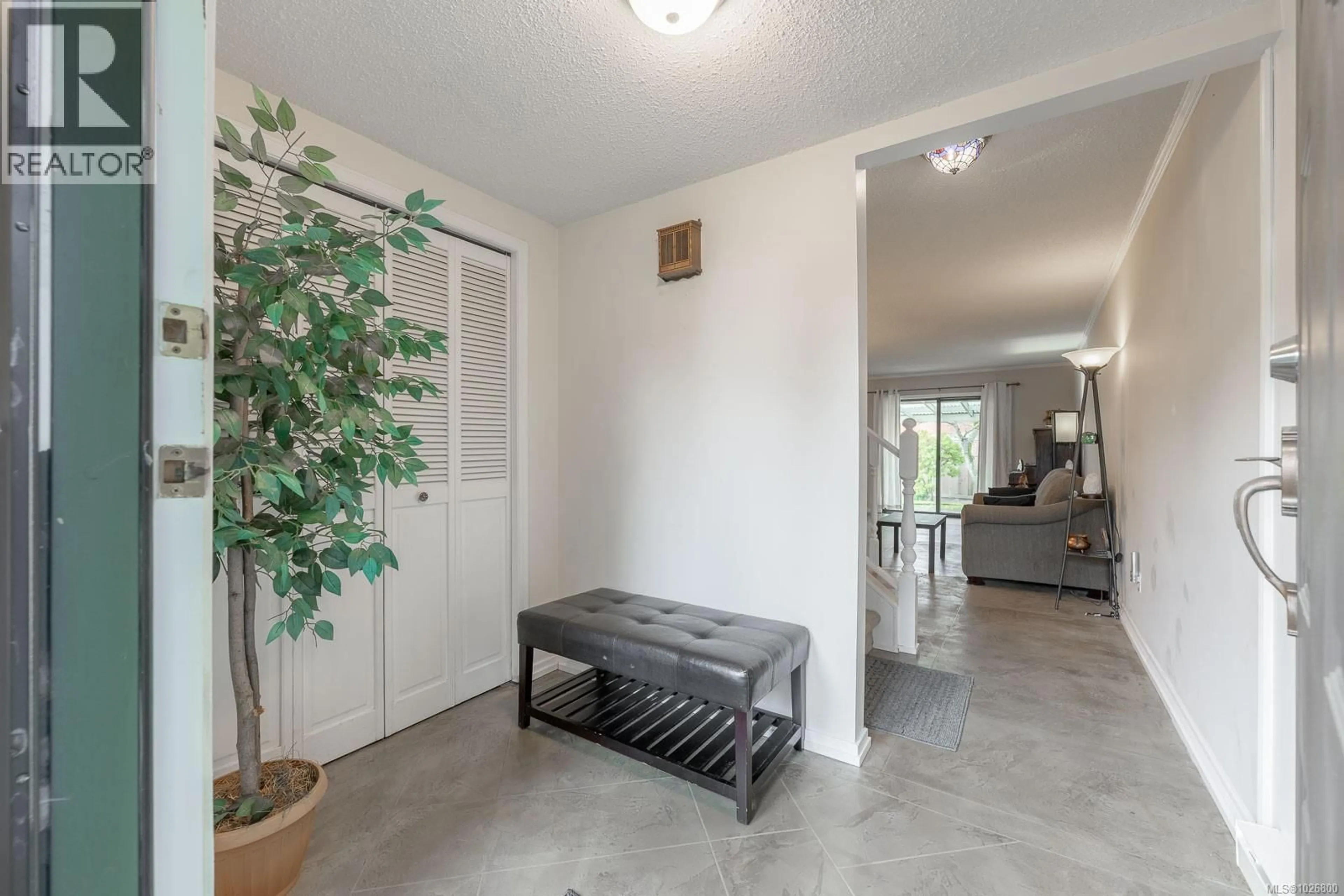 Indoor entryway for 115 - 3053 PINE STREET, Chemainus British Columbia V0R1K1