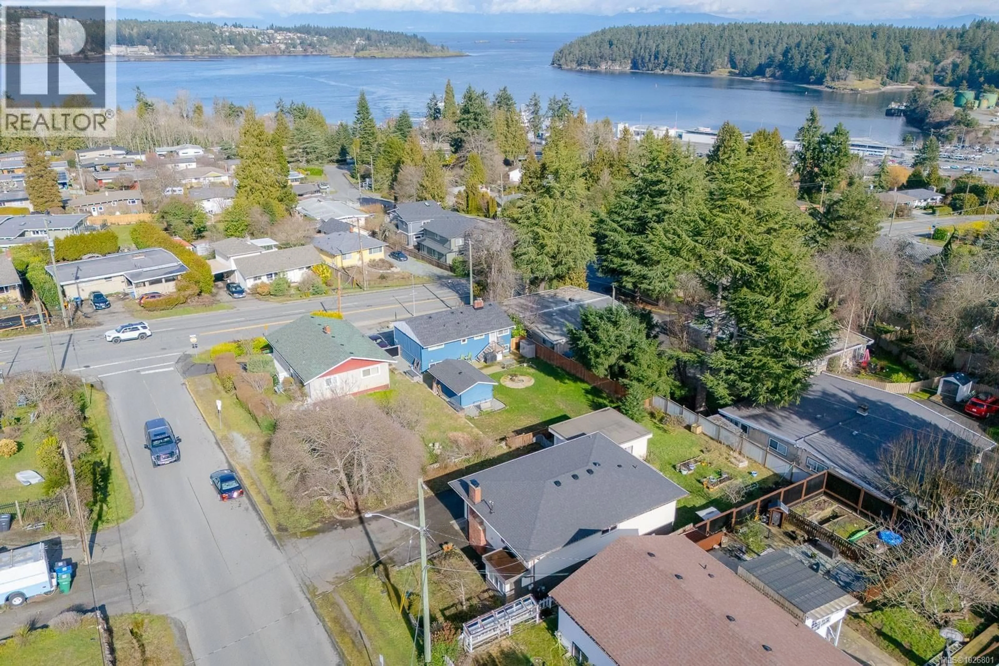 A pic from outside/outdoor area/front of a property/back of a property/a pic from drone, water/lake/river/ocean view for 1986 QUADRA AVENUE, Nanaimo British Columbia V9S3A1