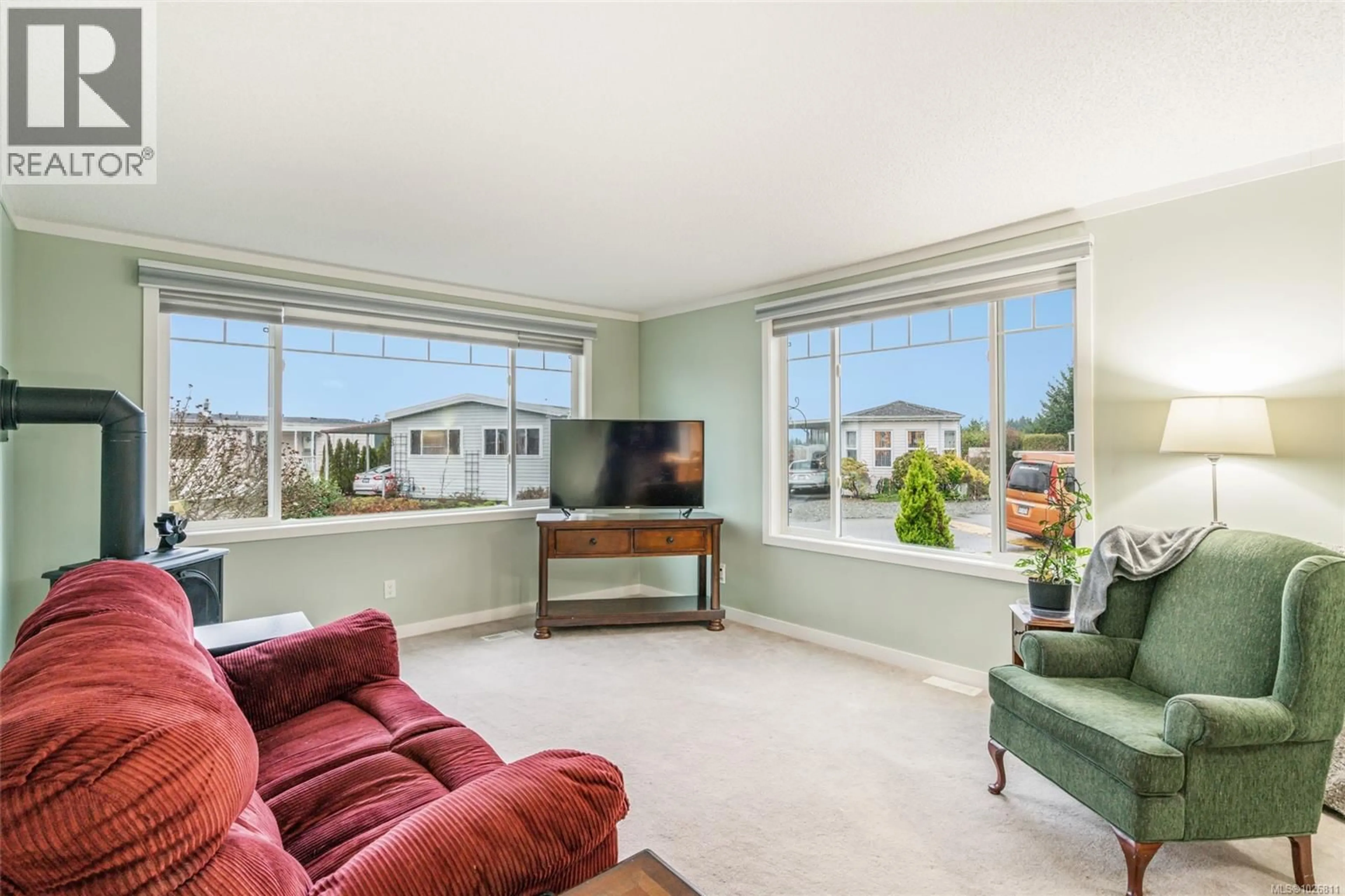 Living room with furniture, unknown for 64 - 6325 METRAL DRIVE, Nanaimo British Columbia V9T6P9