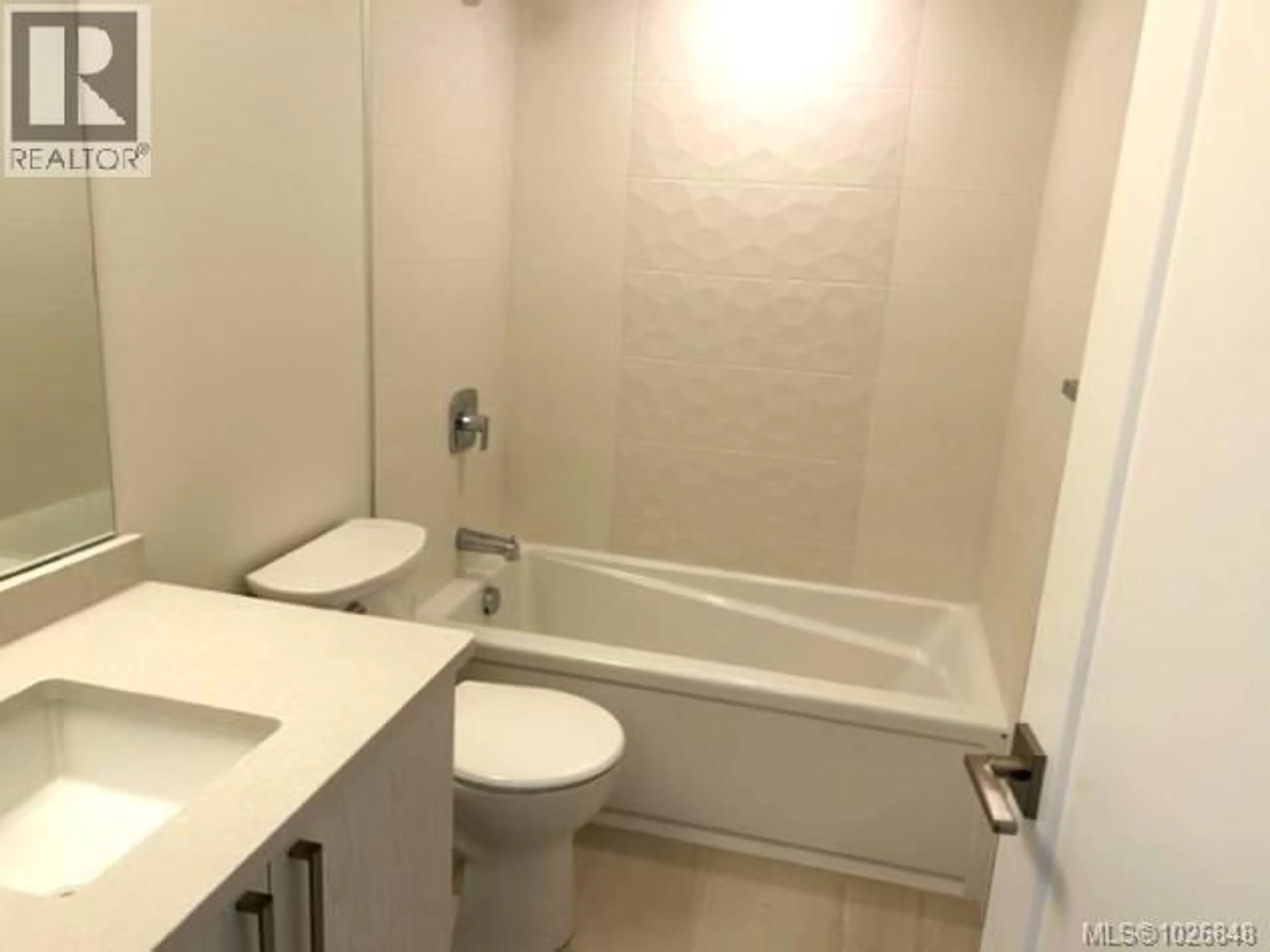 Standard bathroom, unknown for 502 - 147 HALIBURTON STREET, Nanaimo British Columbia V9R4V9