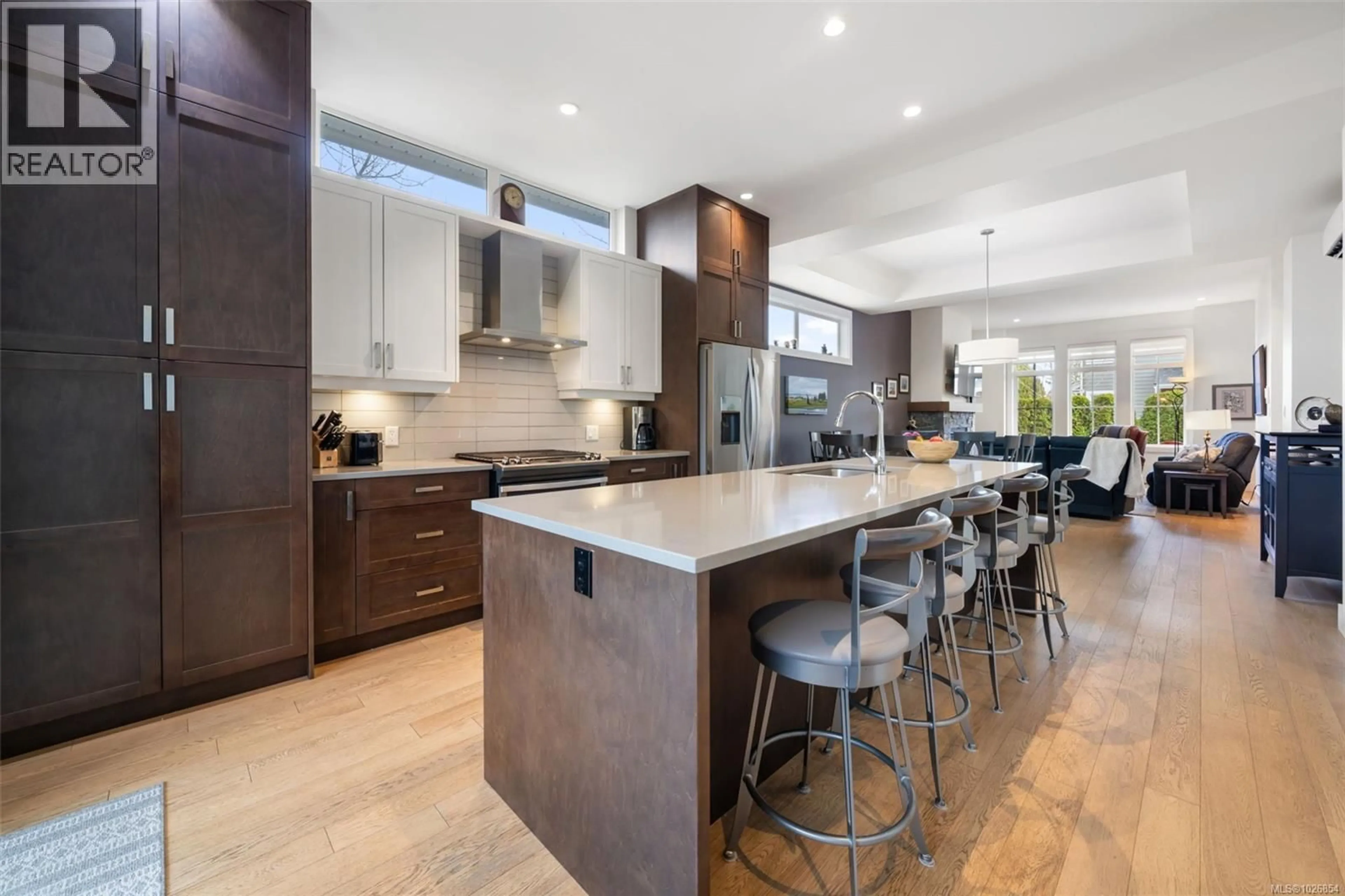 Open concept kitchen, ceramic/tile floor for 2015 SEAWIND WAY, Sidney British Columbia V8L0C4