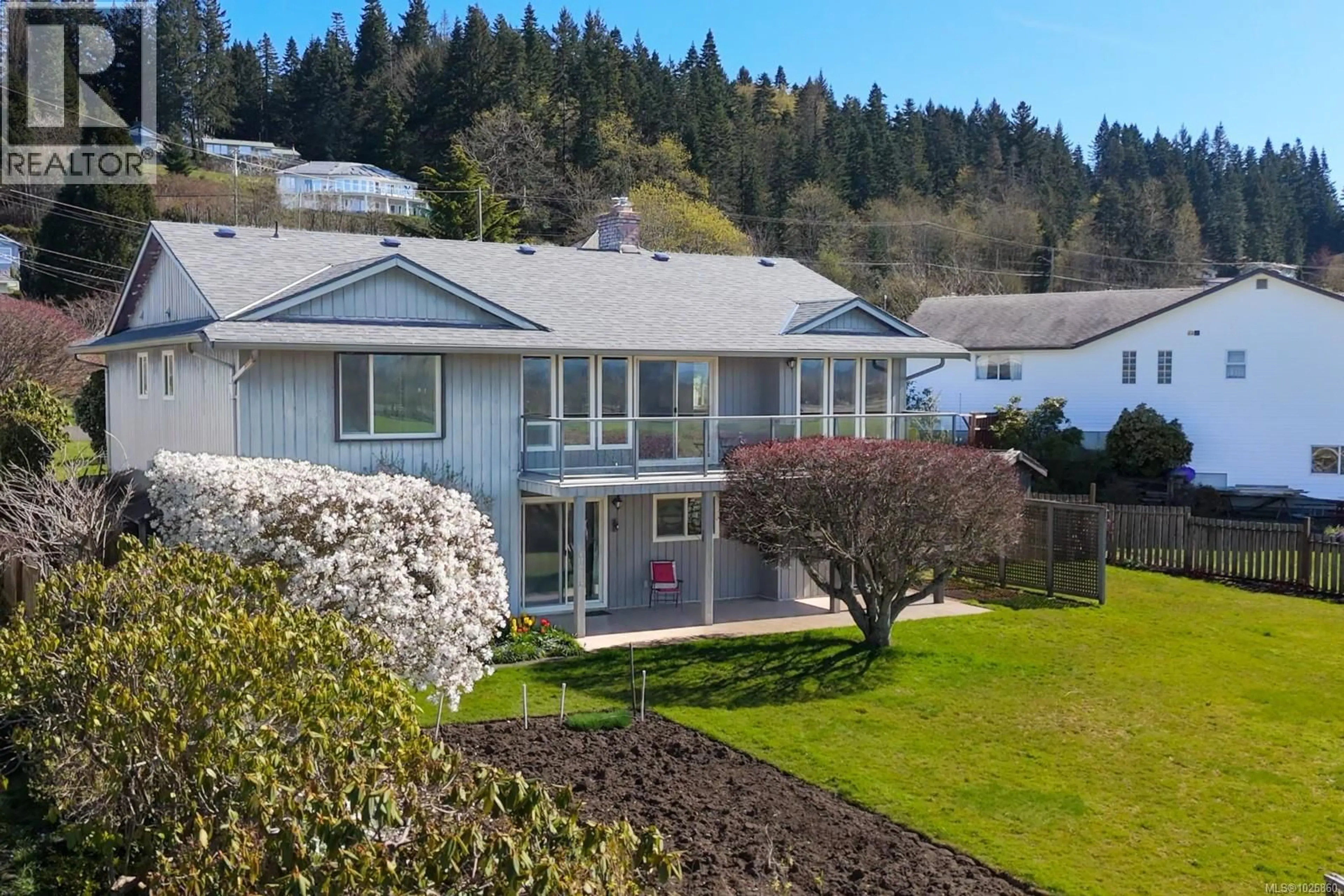 A pic from outside/outdoor area/front of a property/back of a property/a pic from drone, unknown for 1575 WILLIAMS ROAD, Courtenay British Columbia V9N7A4