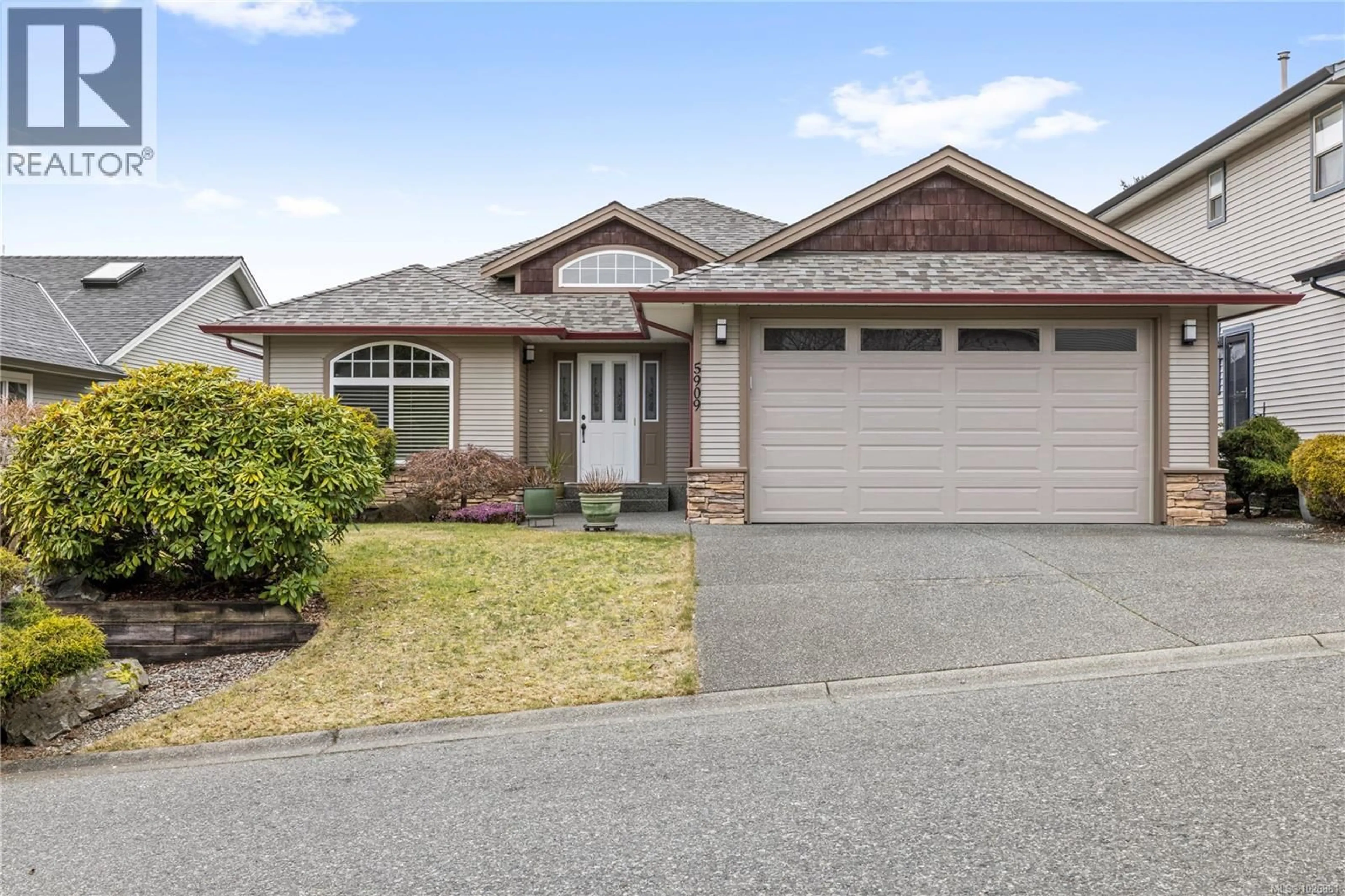 Home with vinyl exterior material, street for 5909 REDWING CRESCENT, Nanaimo British Columbia V9T6H9