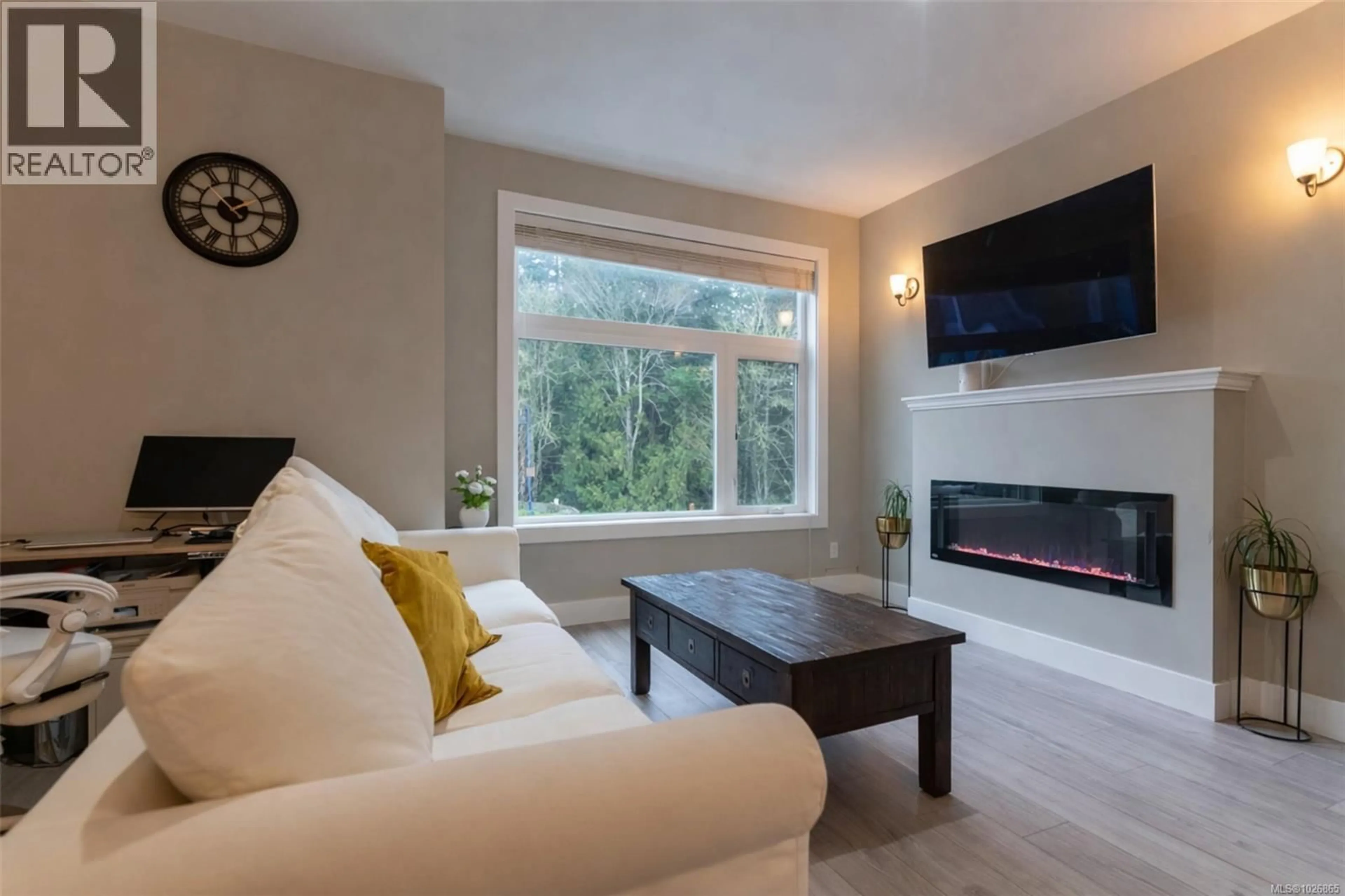 Living room with furniture, unknown for 107 - 933 WILD RIDGE WAY, Langford British Columbia V9C0H1