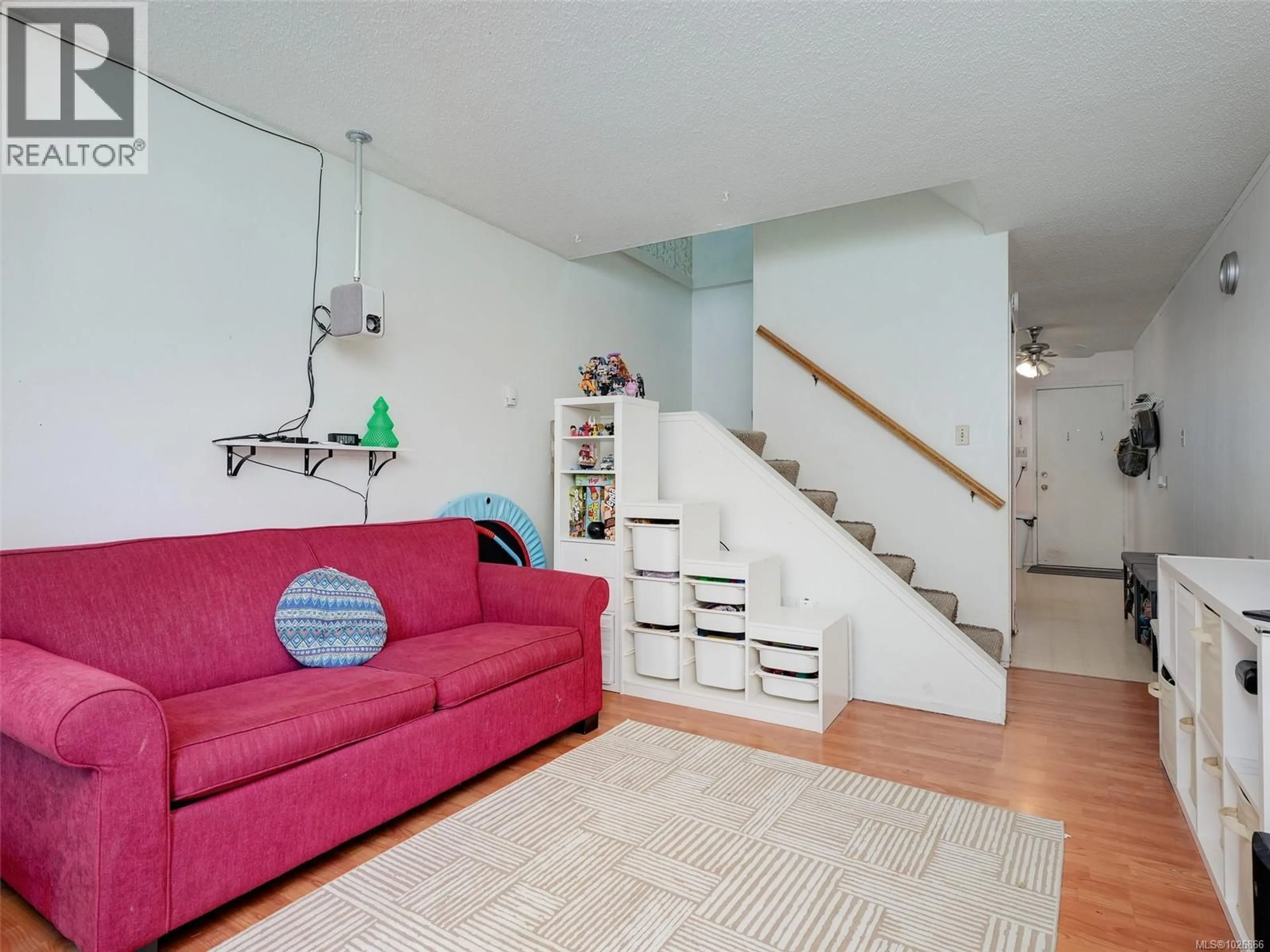 Living room with furniture, unknown for 2 - 50 MONTREAL STREET, Victoria British Columbia V8V1Y5