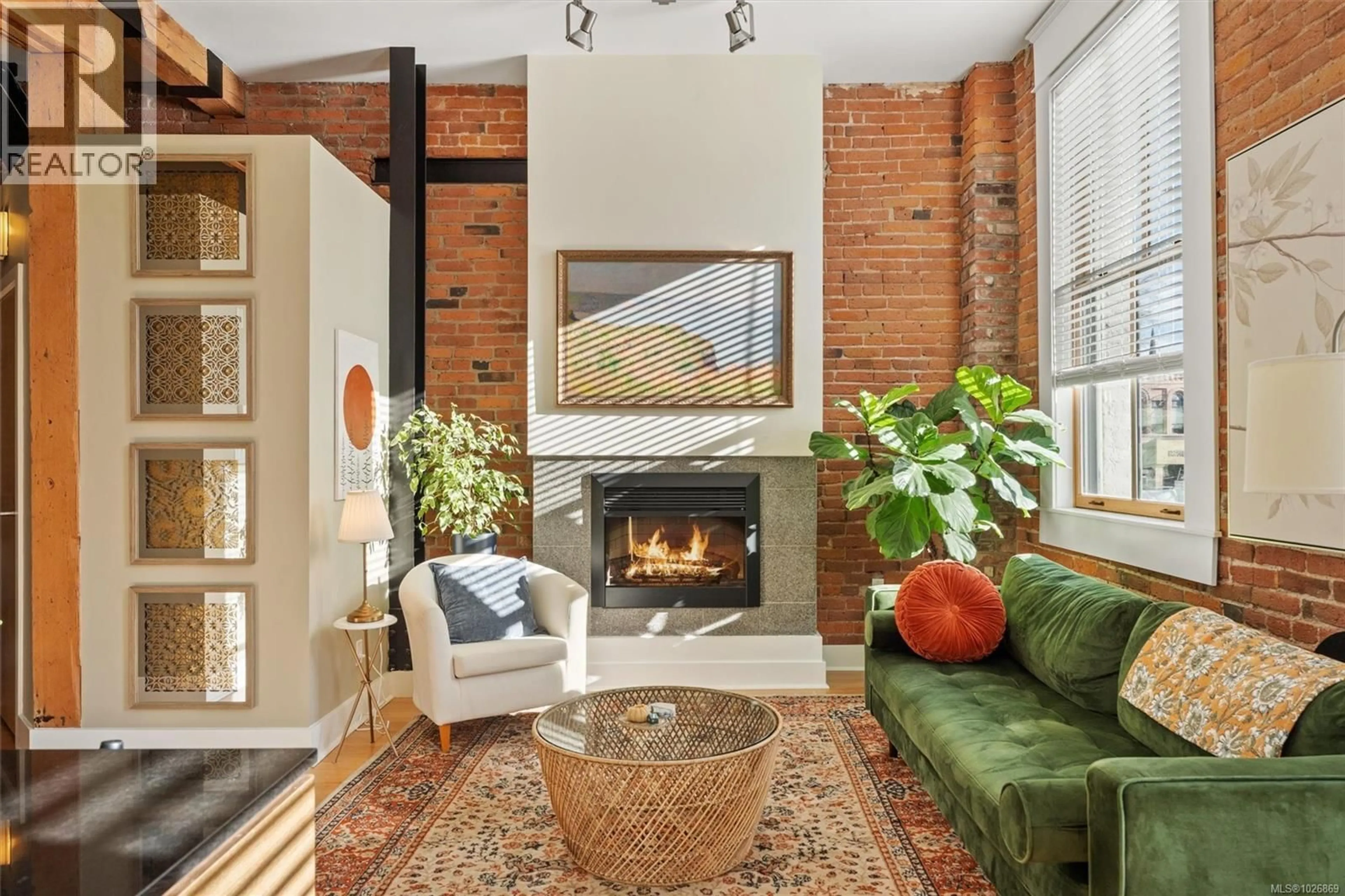 Living room with furniture, unknown for 204 - 610 JOHNSON STREET, Victoria British Columbia V8W1M4