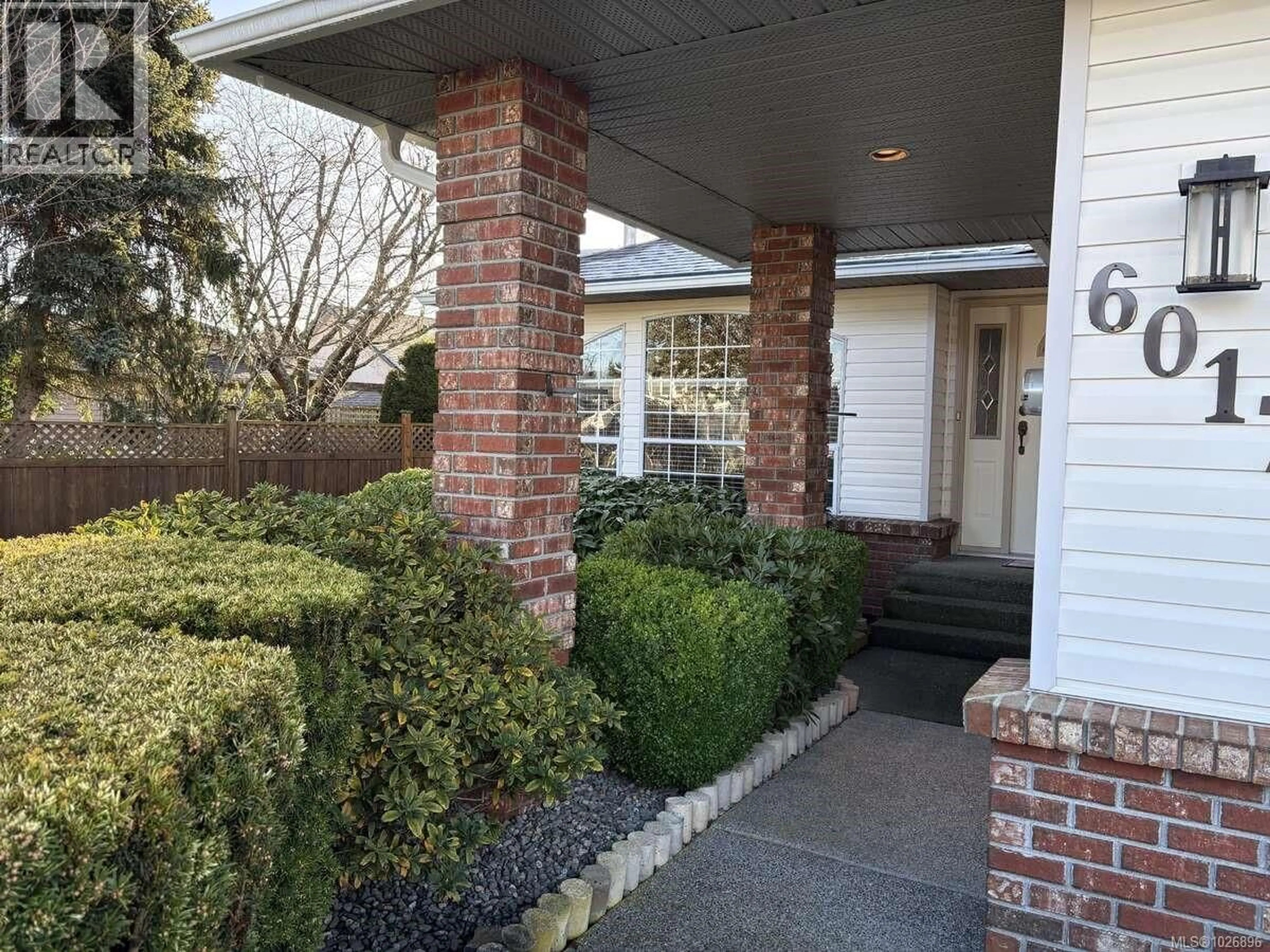 Unknown for 6017 TWEEDSMUIR CRESCENT, Nanaimo British Columbia V9T5Y7