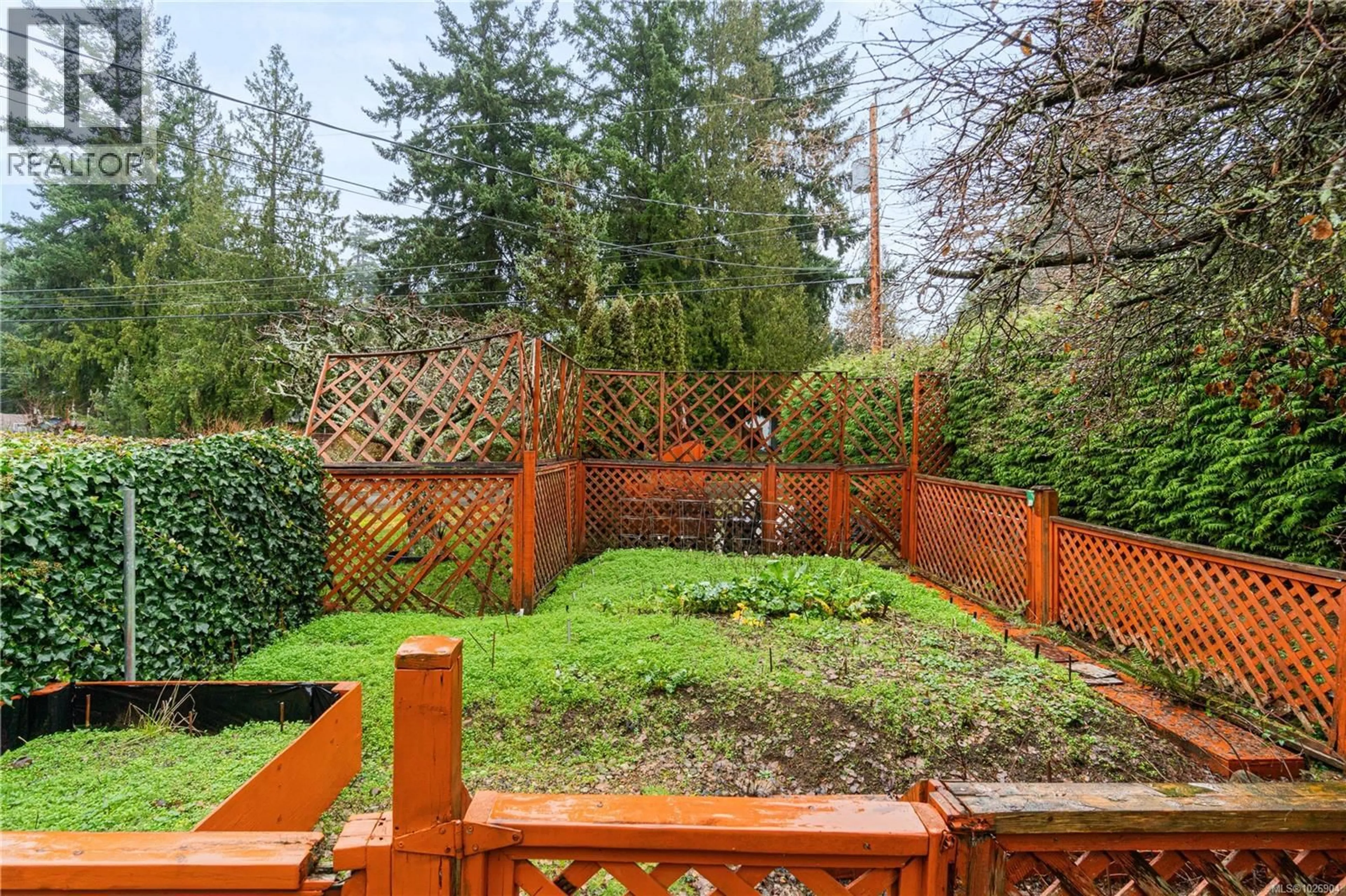 Patio, forest/trees view for 666 TAMARACK DRIVE, Qualicum Beach British Columbia V9K1A8