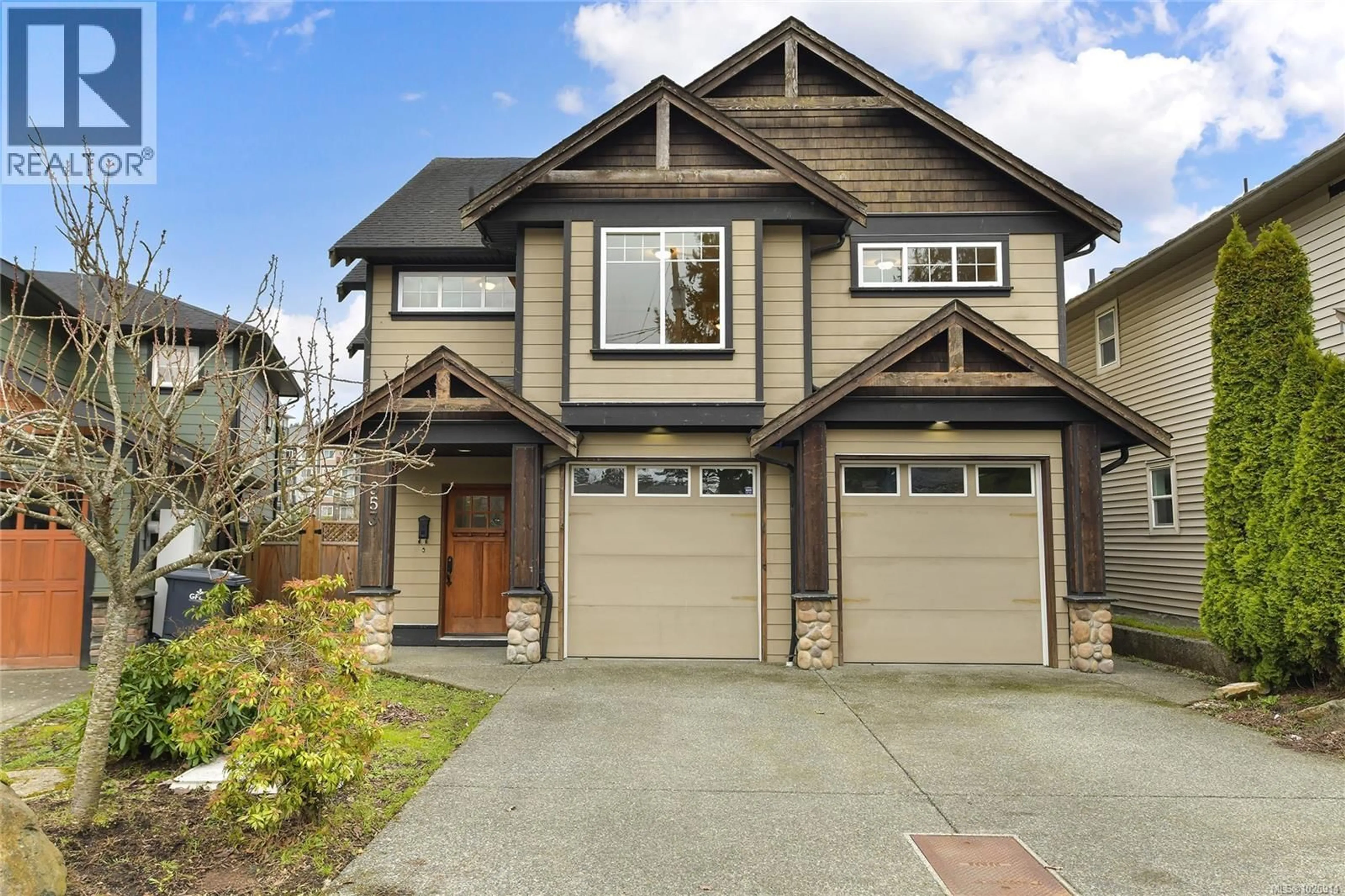 Home with vinyl exterior material, street for 953 GLEN WILLOW PLACE, Langford British Columbia V9B4W3