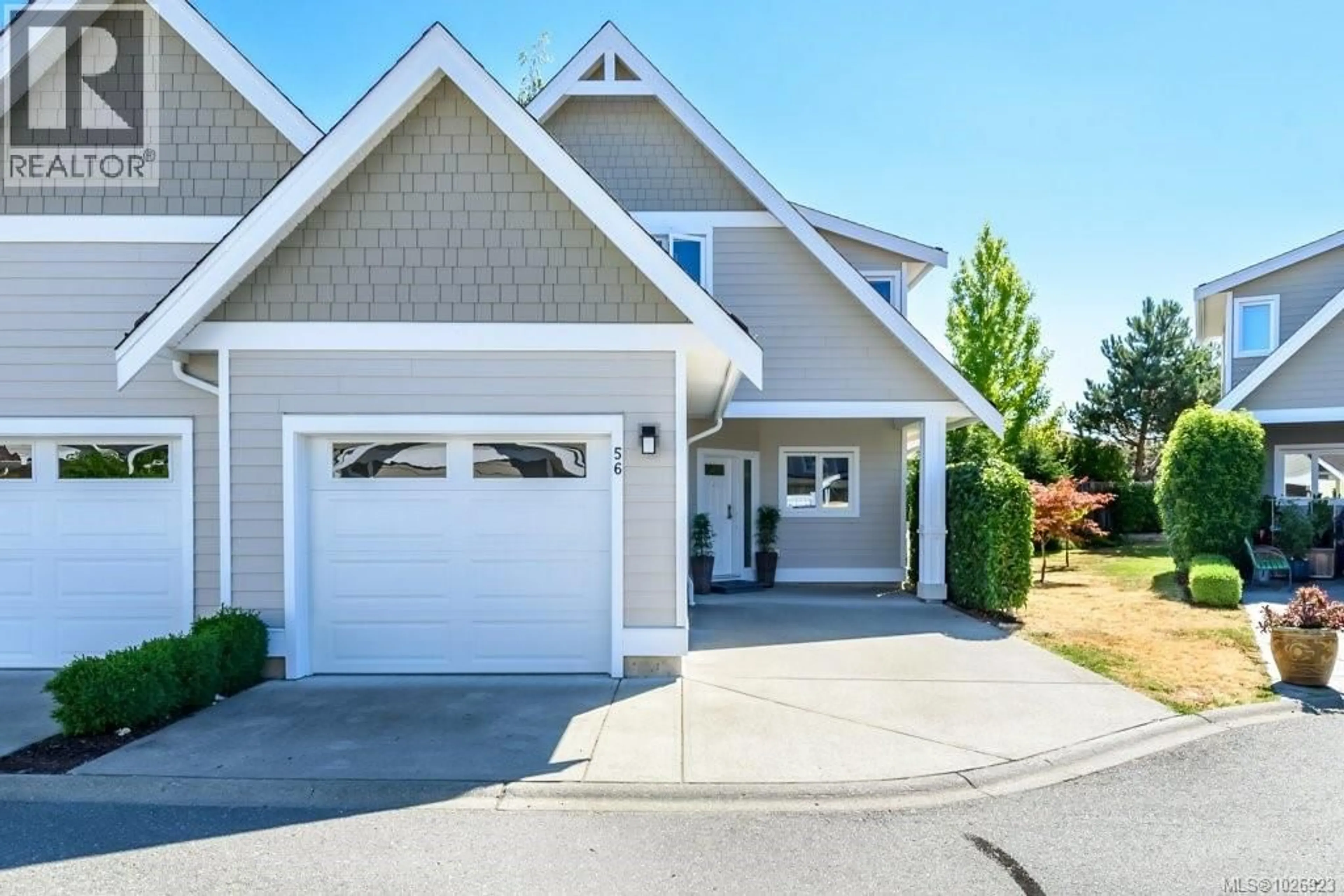 Home with vinyl exterior material, street for 56 - 700 LANCASTER WAY, Comox British Columbia V9M0B6