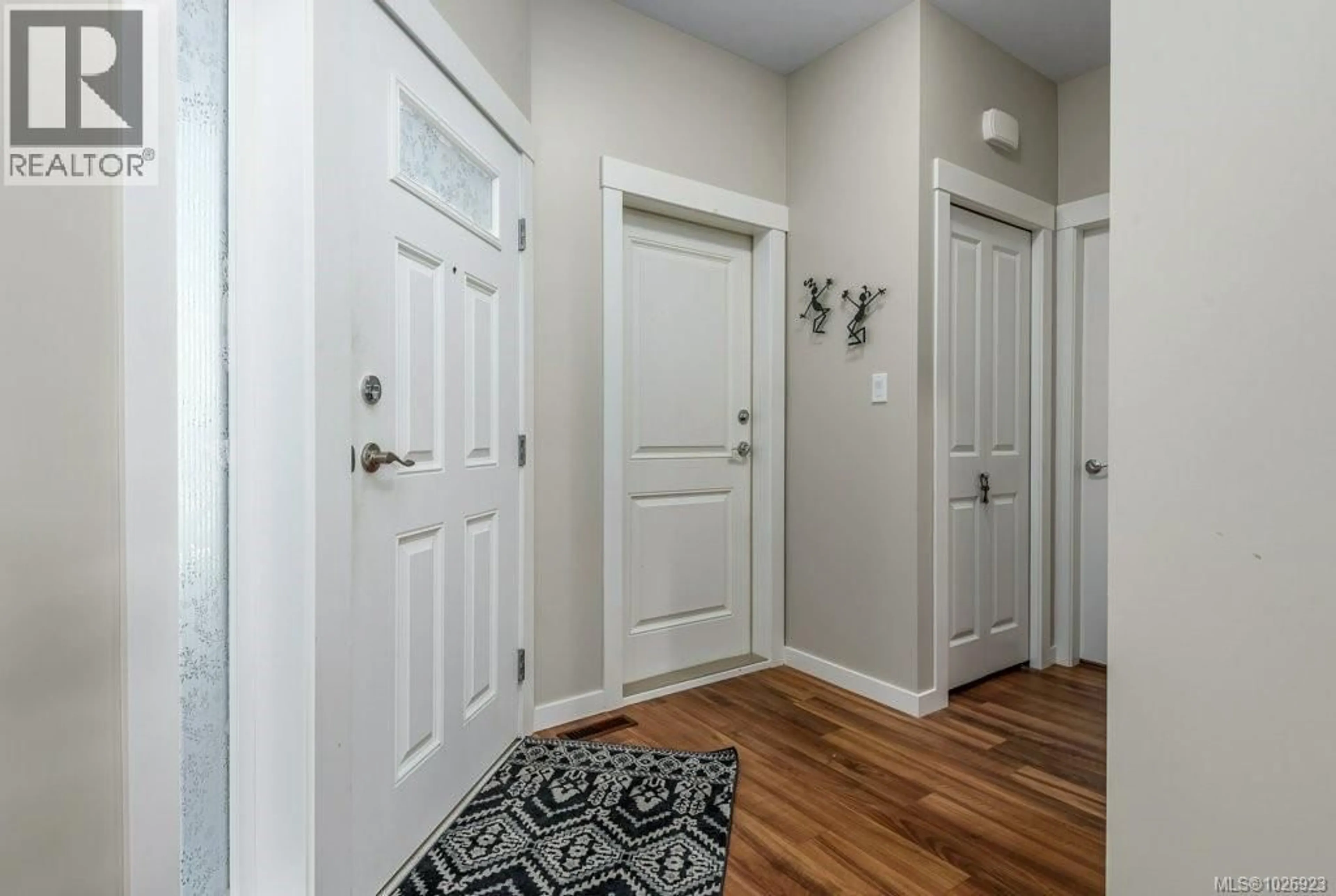Indoor entryway for 56 - 700 LANCASTER WAY, Comox British Columbia V9M0B6