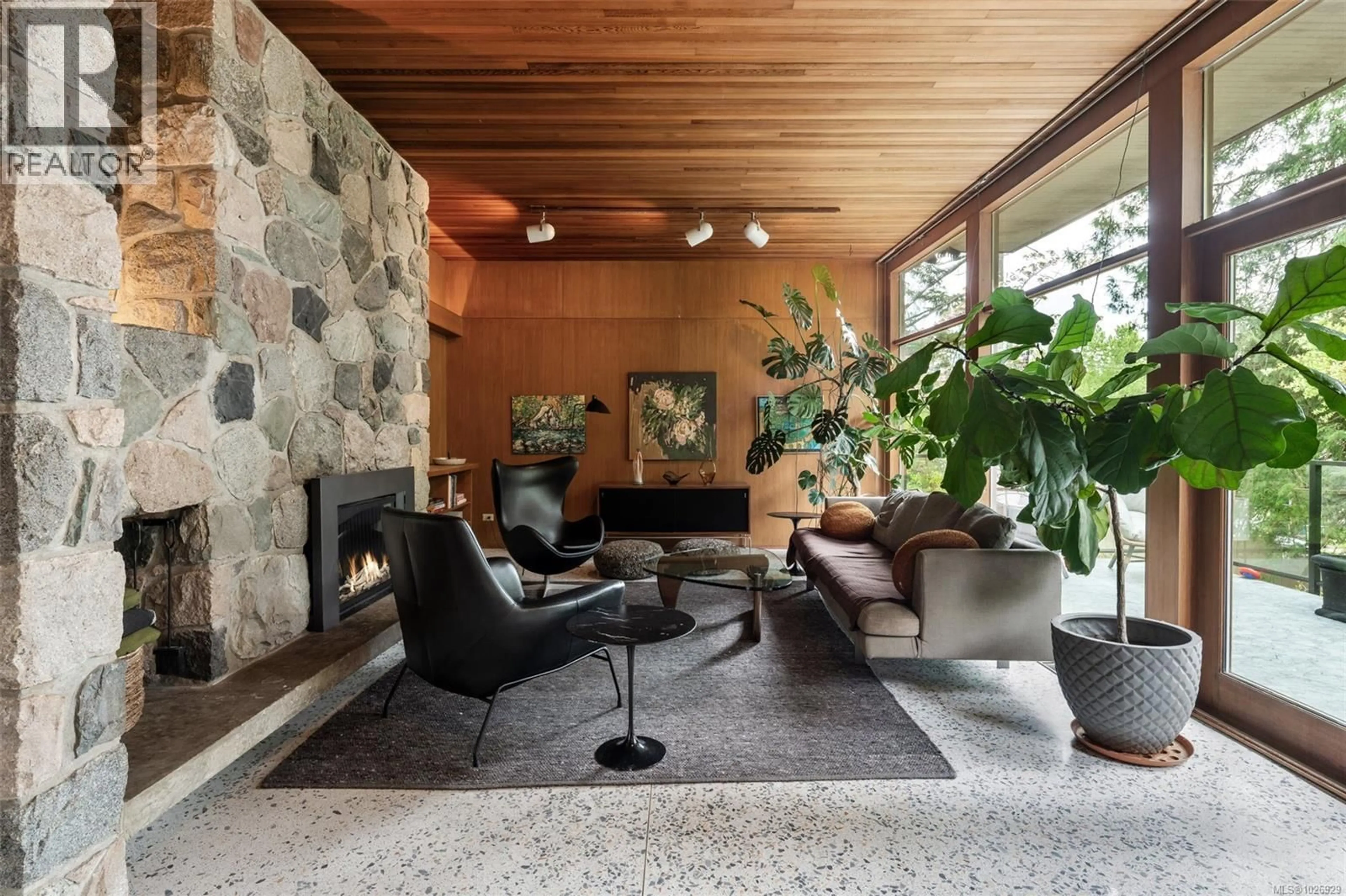 Lobby for 6110 GRIEVE ROAD, Duncan British Columbia V9L2H1