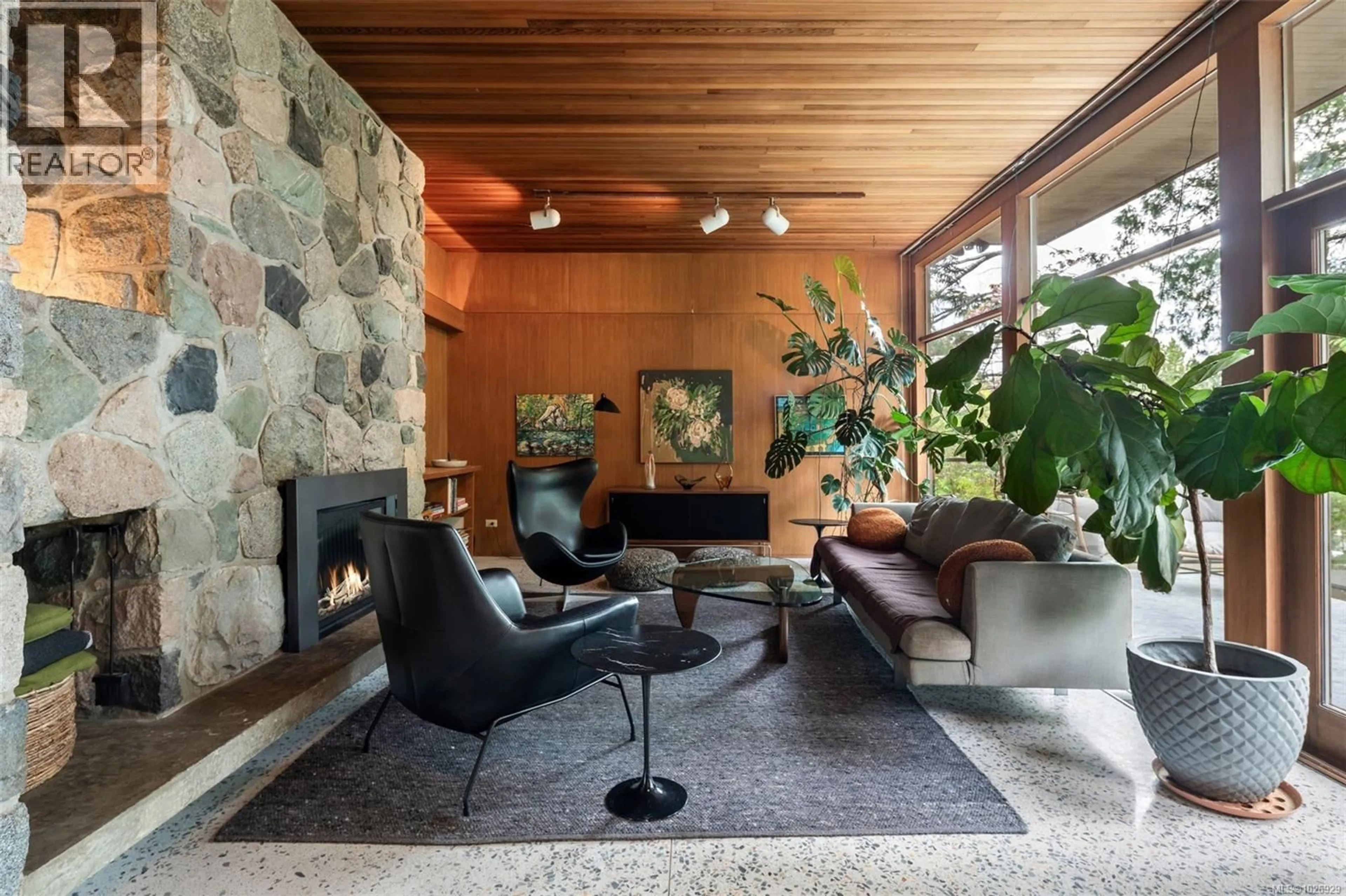 Lobby for 6110 GRIEVE ROAD, Duncan British Columbia V9L2H1