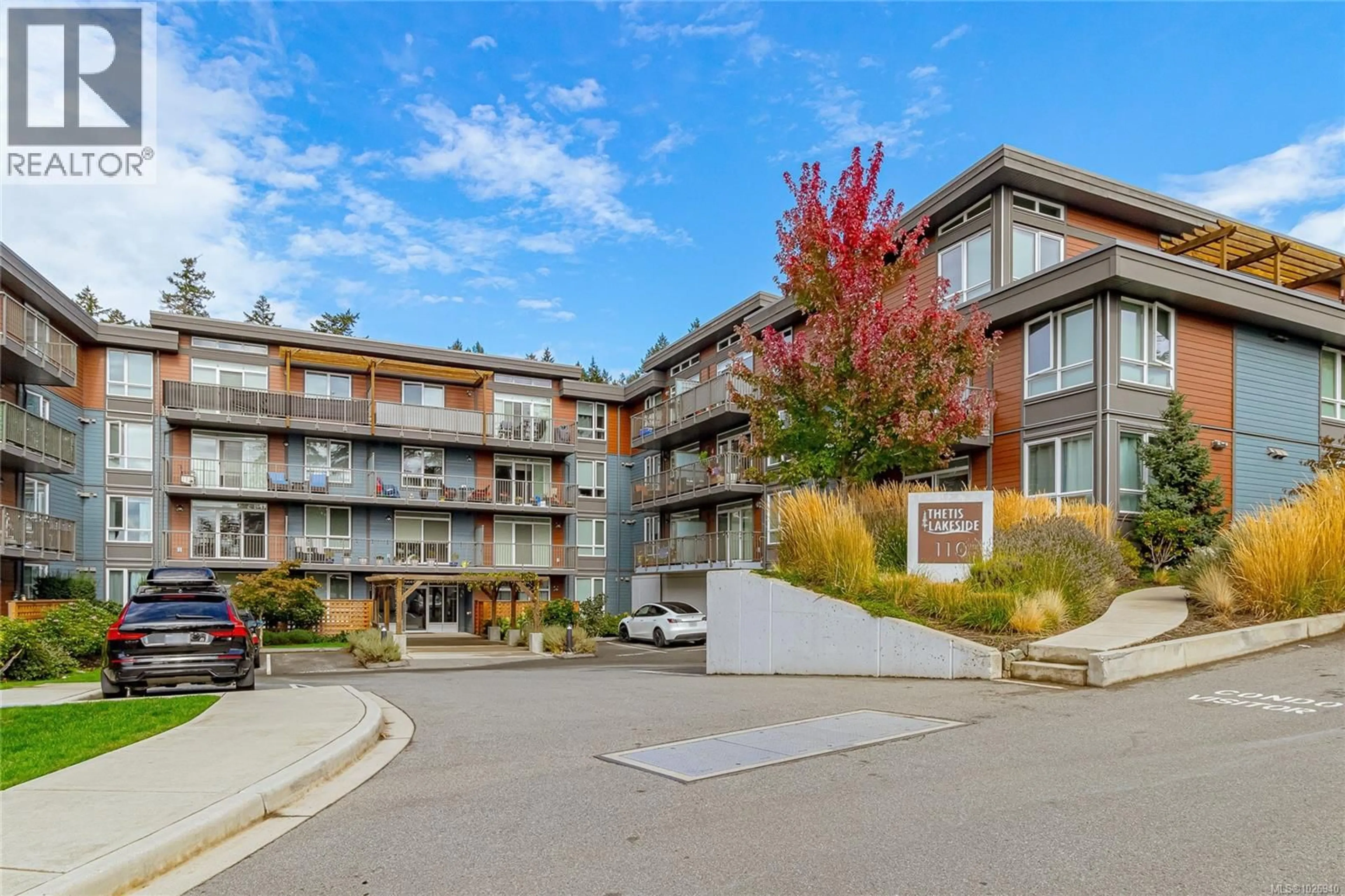 Patio, mountain view for 213 - 110 PRESLEY PLACE, View Royal British Columbia V9B0H5