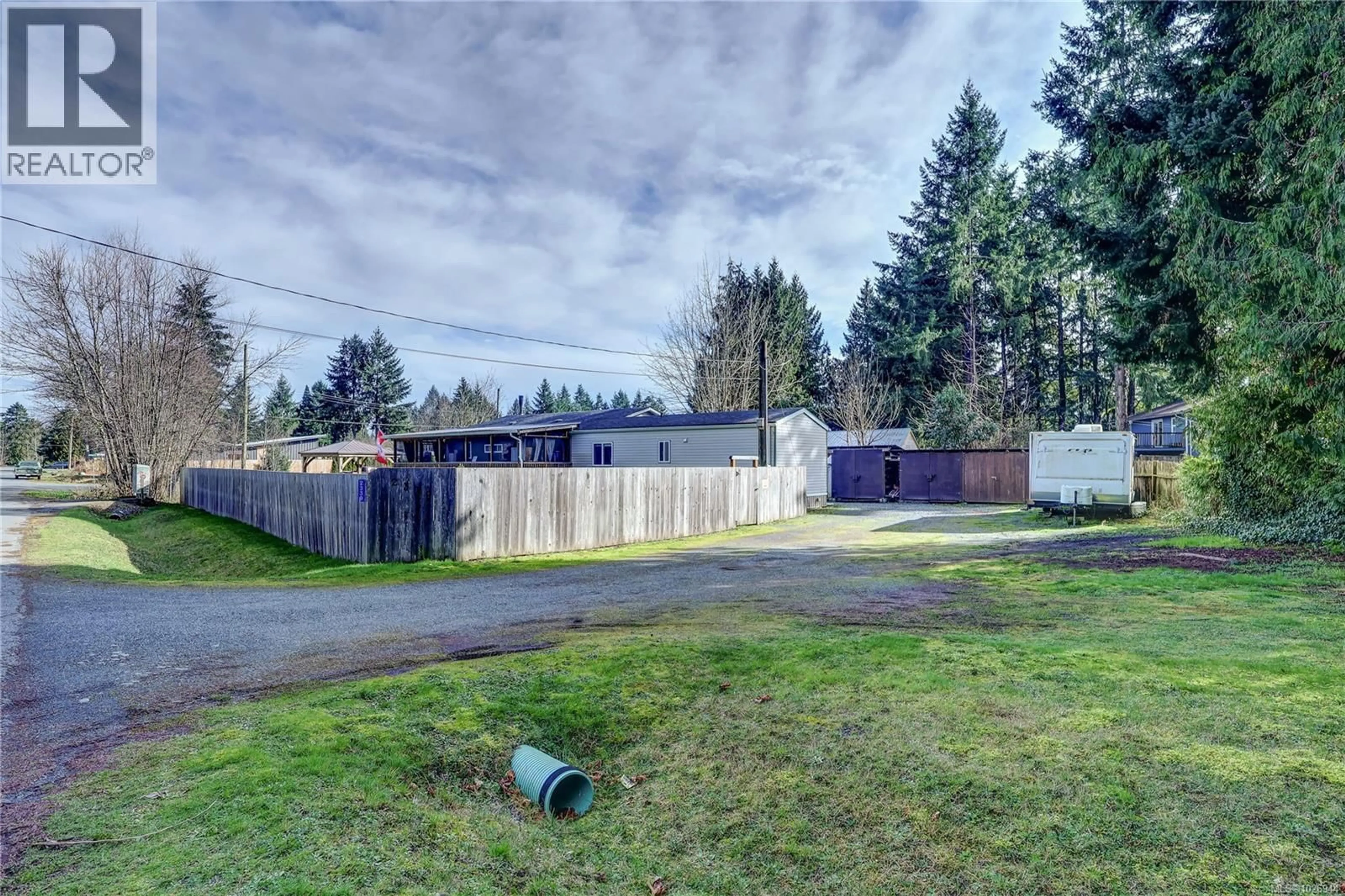 A pic from outside/outdoor area/front of a property/back of a property/a pic from drone, street for 2339 GOULD ROAD EAST, Nanaimo British Columbia V9X1K1