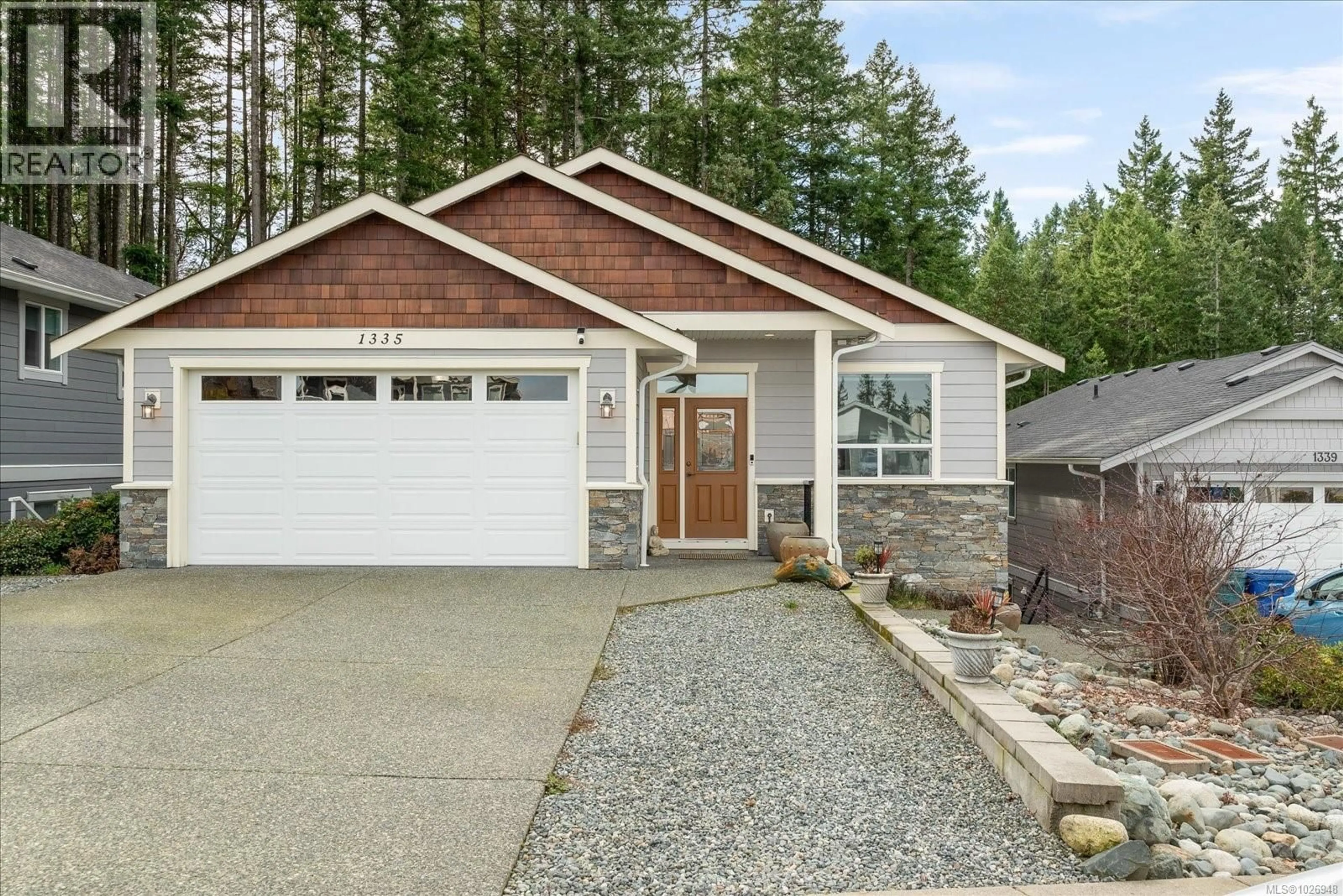 Home with vinyl exterior material, street for 1335 LANGARA DRIVE, Nanaimo British Columbia V9R6A8