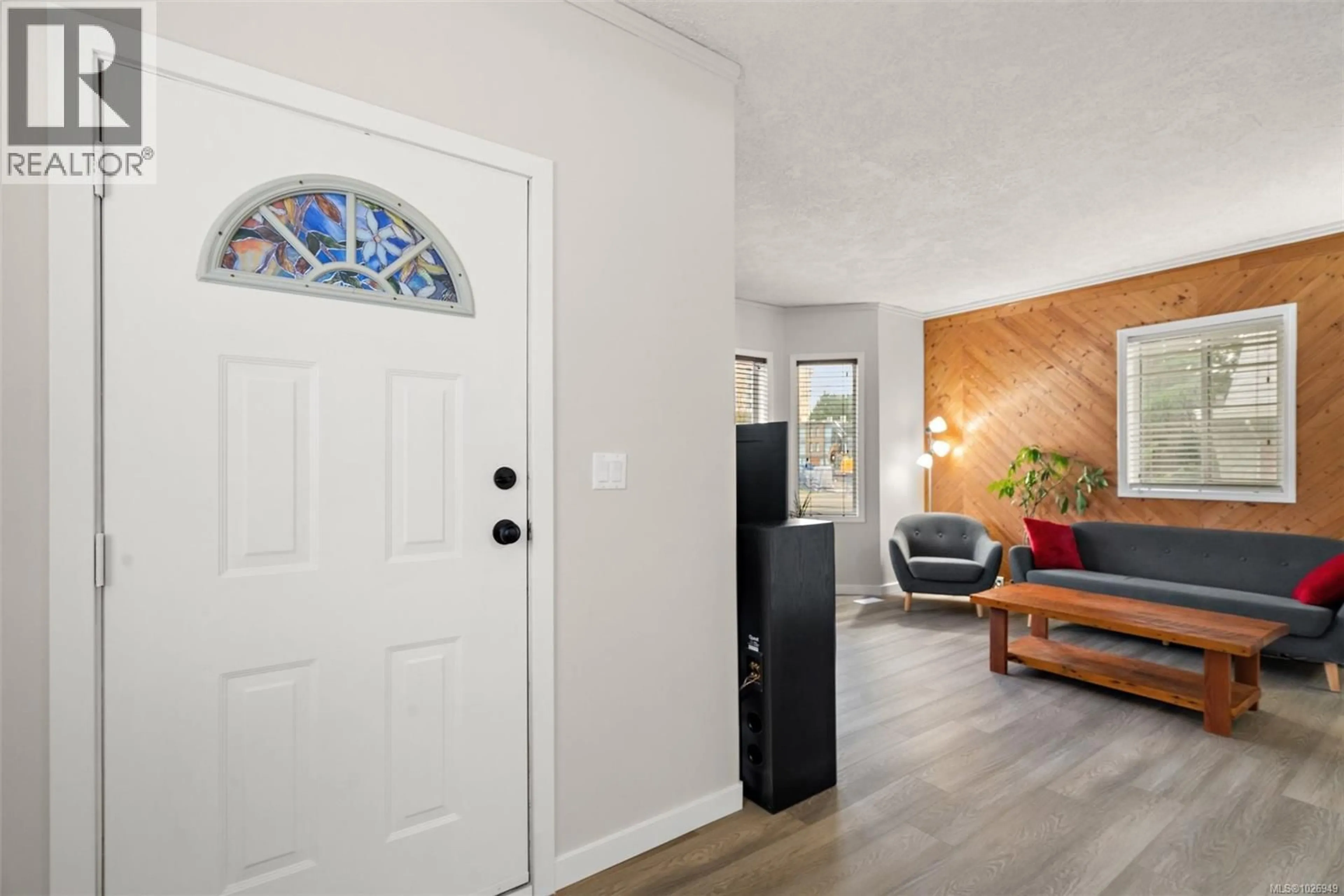 Indoor entryway for 949 ORONO AVENUE, Langford British Columbia V9B2V2