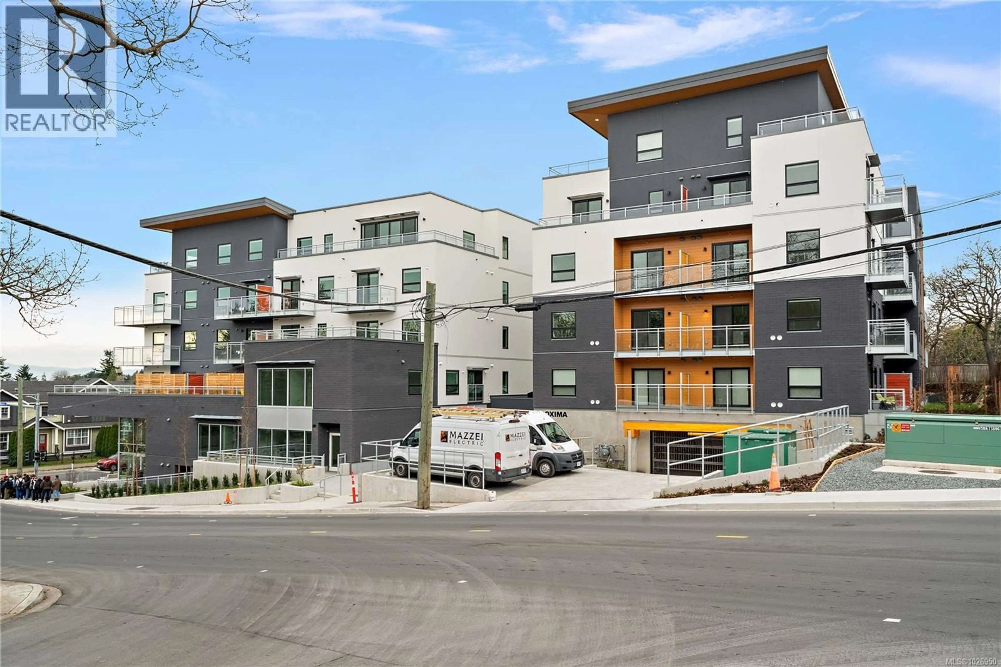 Patio, street for 308 - 1102 ESQUIMALT ROAD, Esquimalt British Columbia V9A0L3