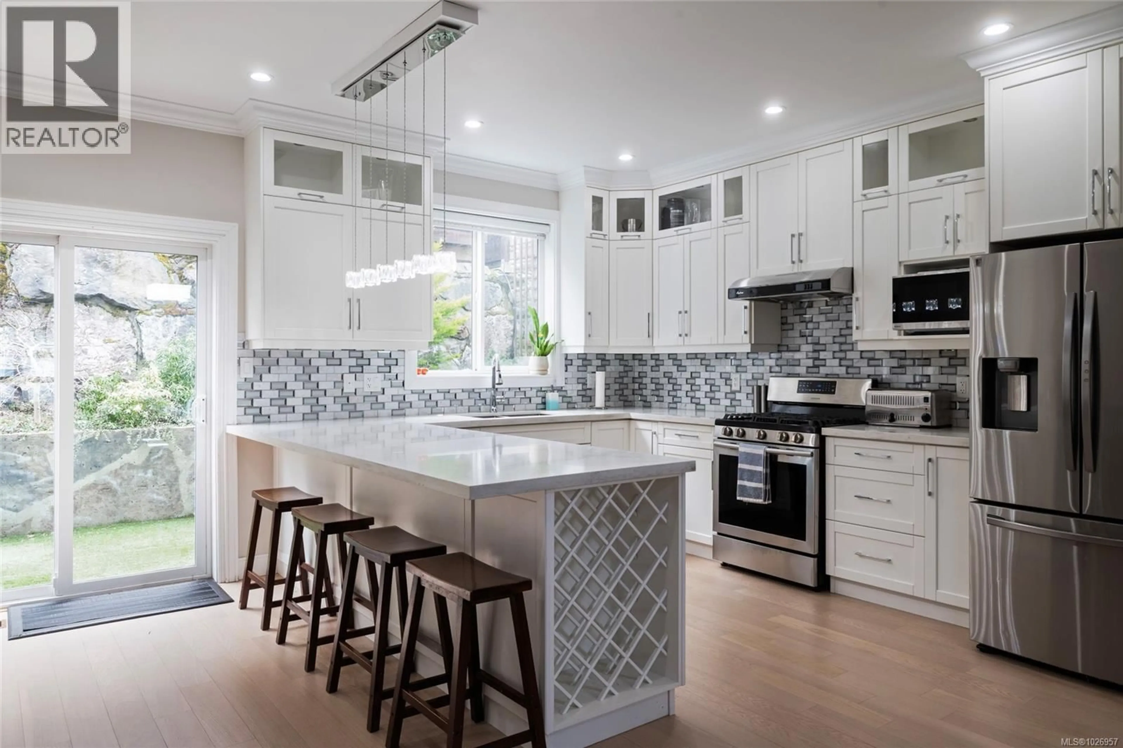 Contemporary kitchen, ceramic/tile floor for 3508 MYLES MANSELL ROAD, Langford British Columbia V9C2P3