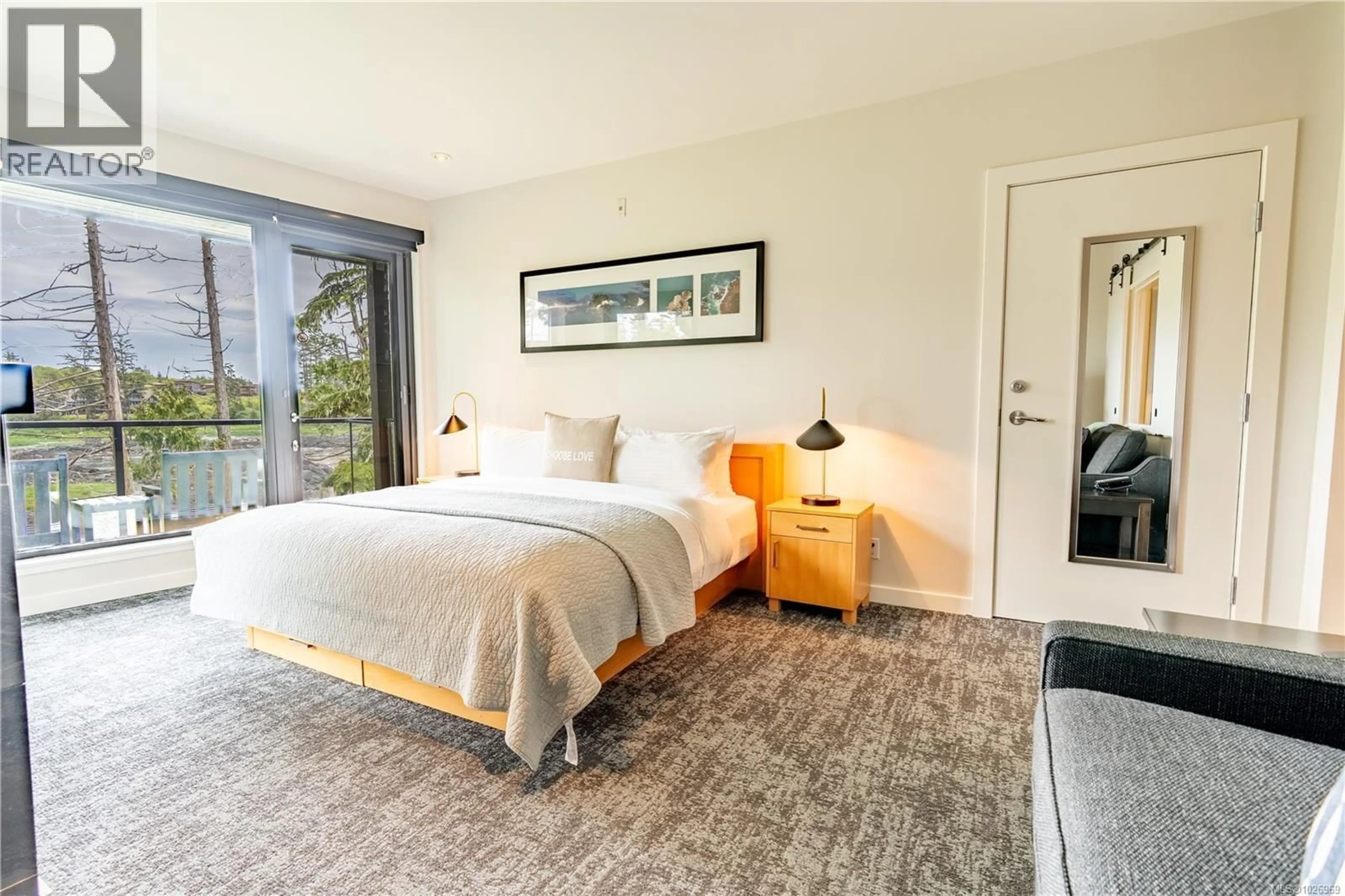 Bedroom with bed, unknown for 204 - 596 MARINE DRIVE, Ucluelet British Columbia V0R3A0