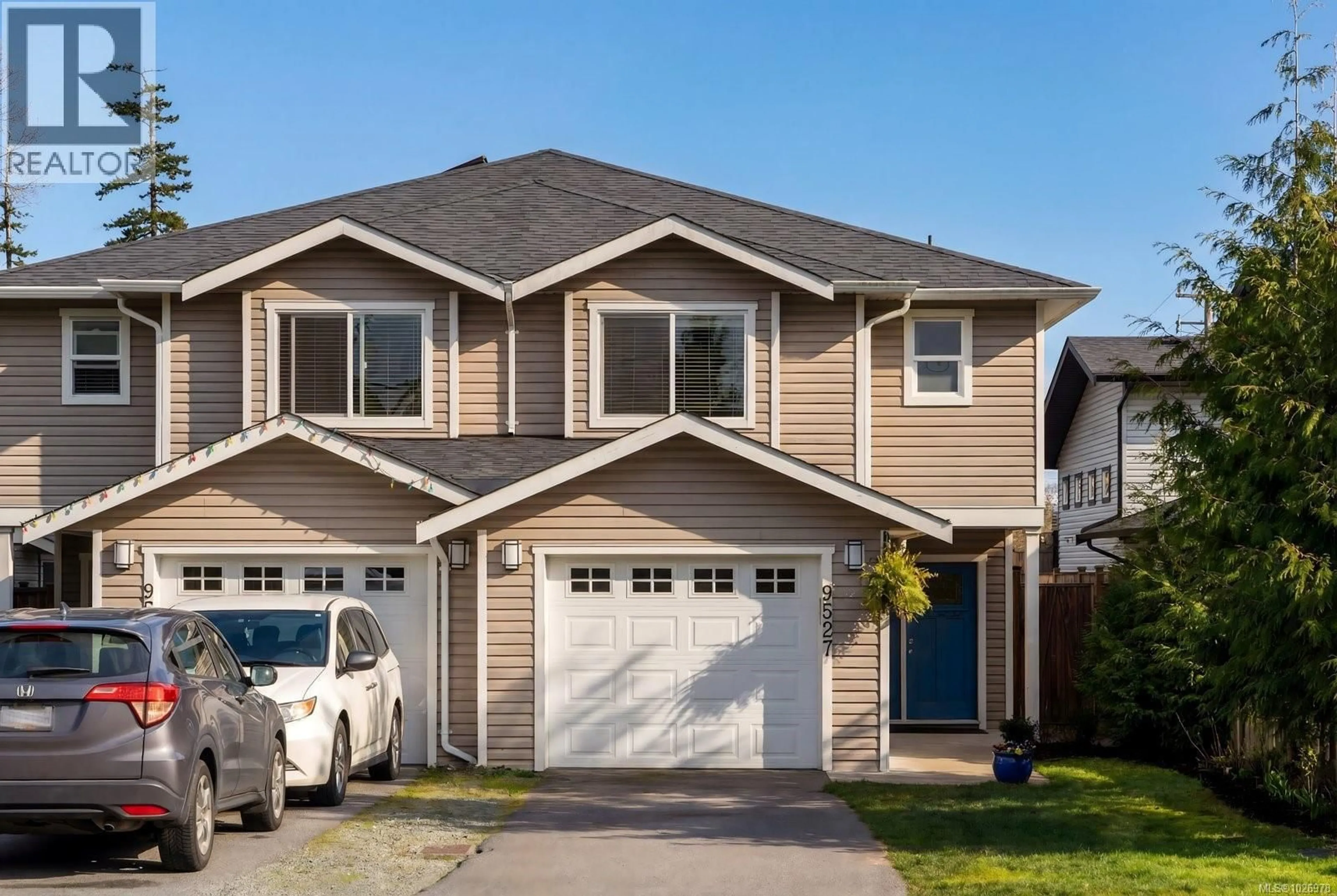 Home with vinyl exterior material, street for 9527 SHARPLES ROAD, Sidney British Columbia V8L2T9