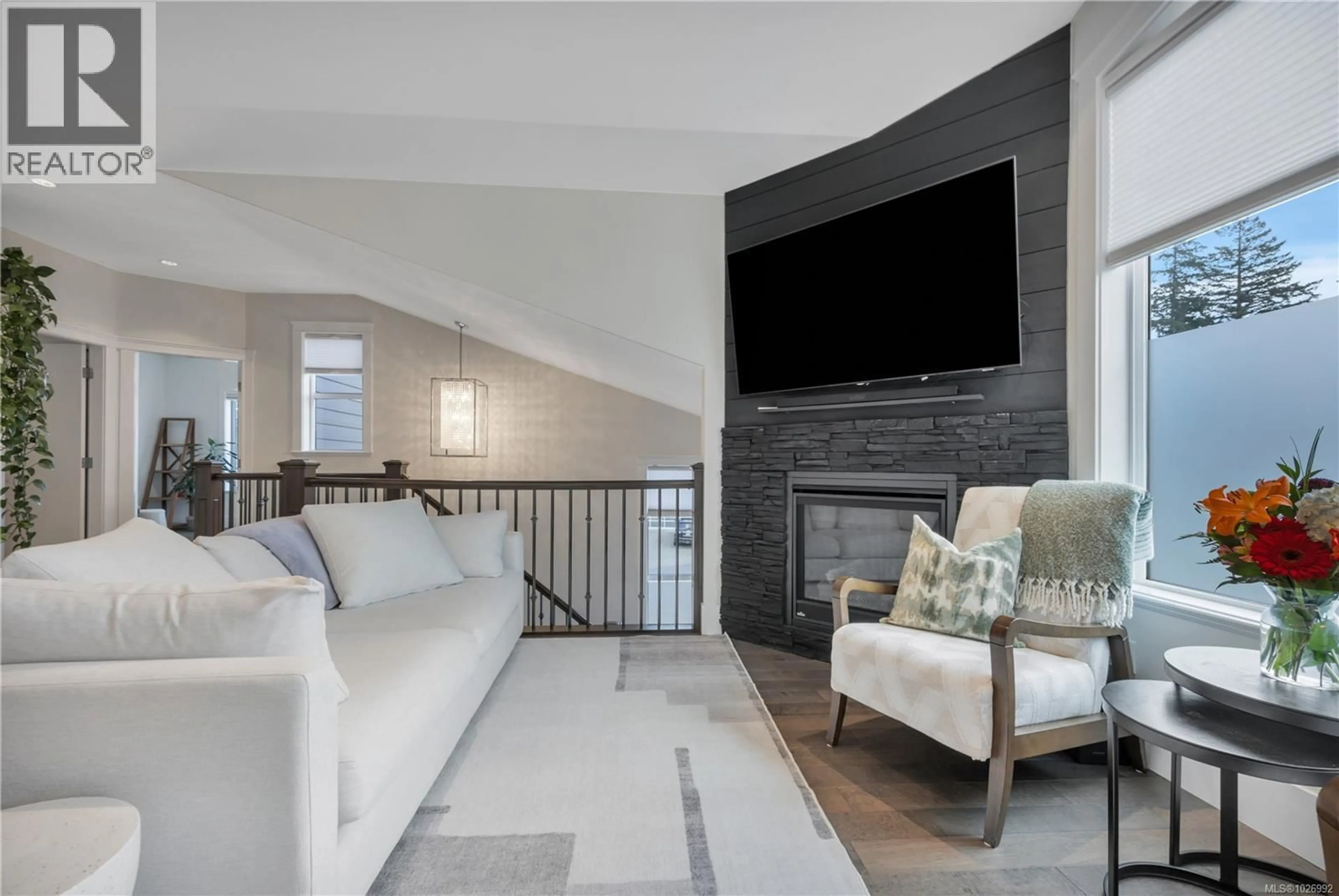 Living room with furniture, unknown for 5757 LINYARD ROAD, Nanaimo British Columbia V9T0K2