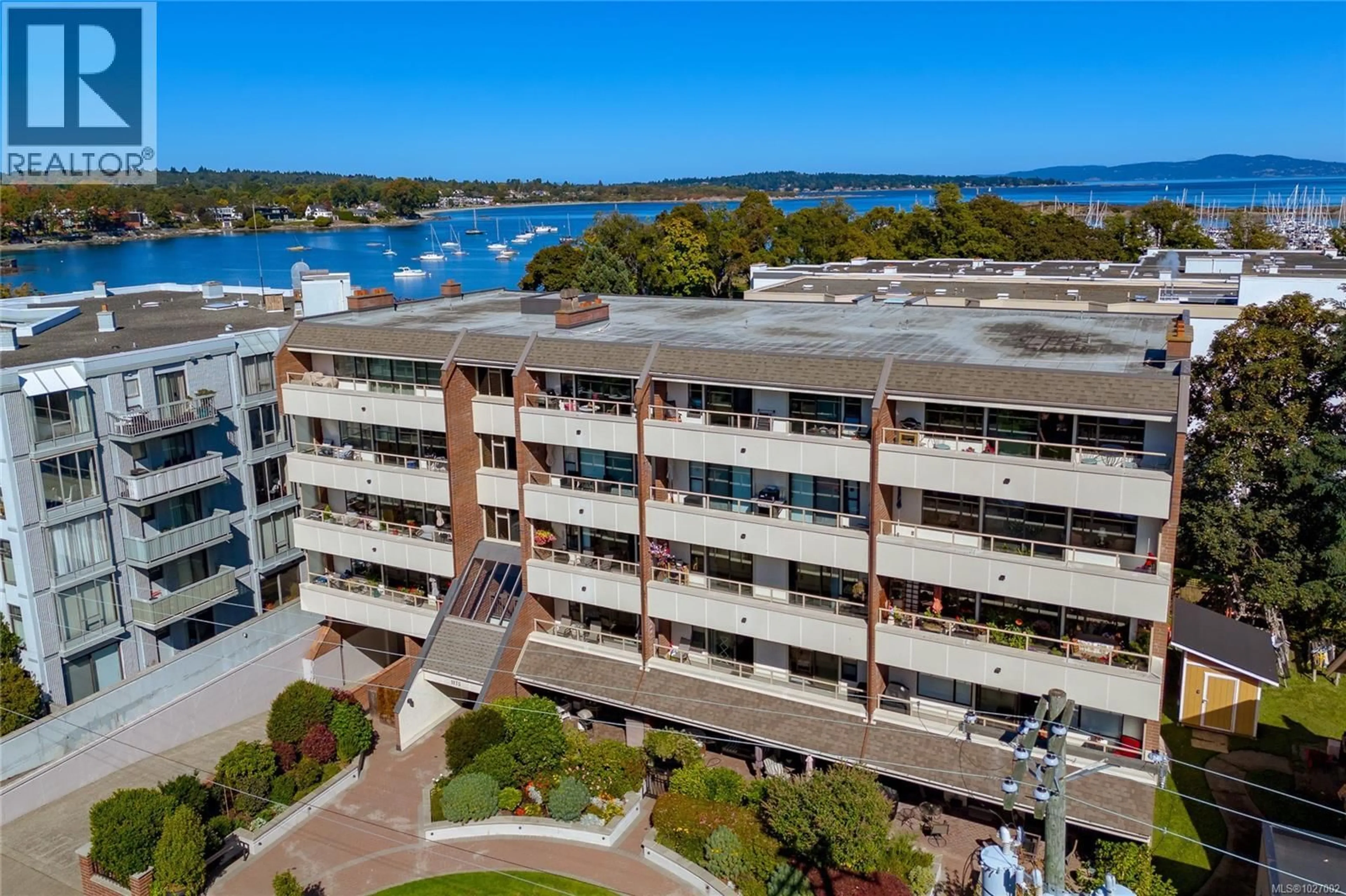 A pic from outside/outdoor area/front of a property/back of a property/a pic from drone, water/lake/river/ocean view for 503 - 1175 NEWPORT AVENUE, Oak Bay British Columbia V8S5E6