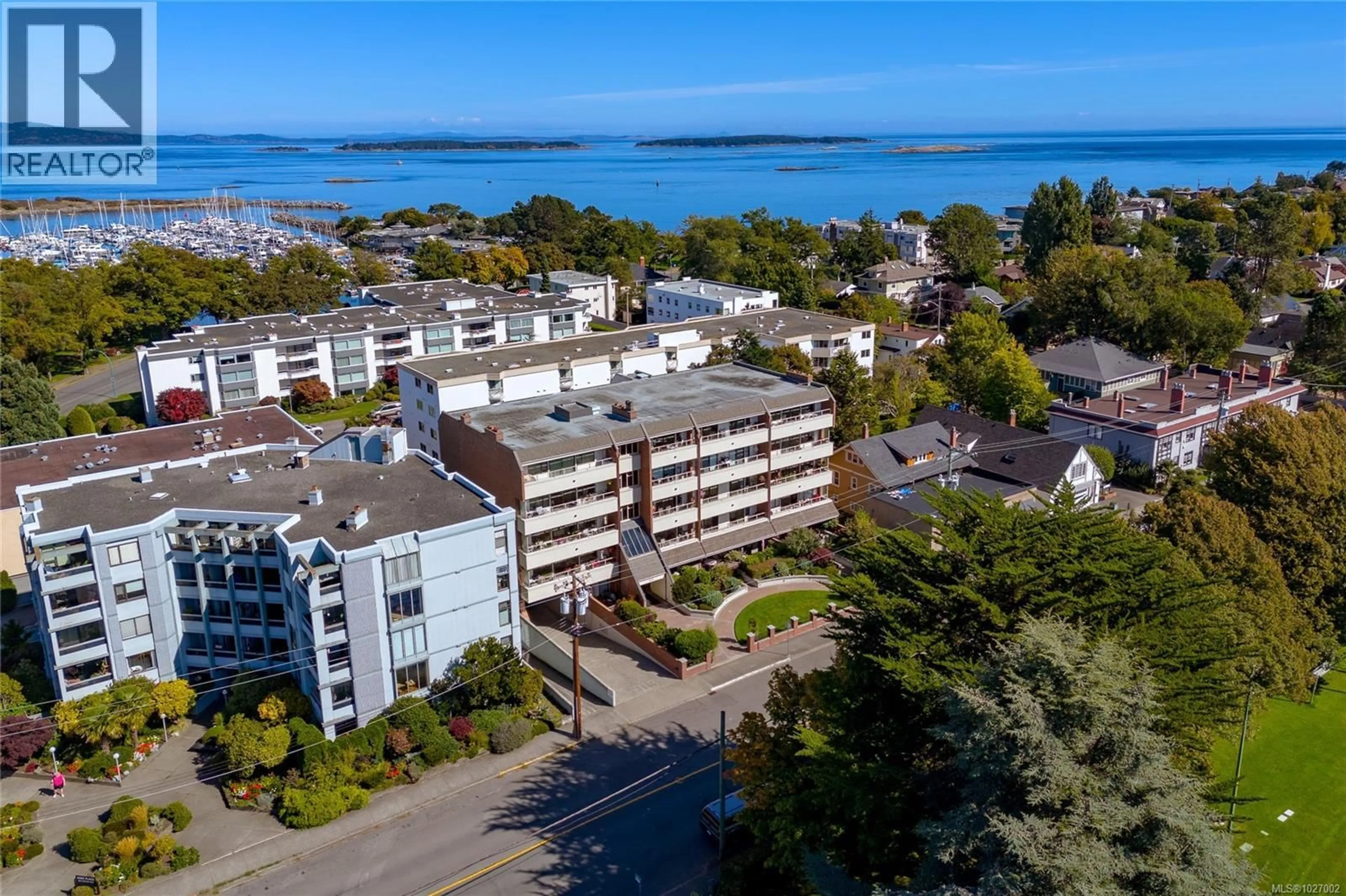 A pic from outside/outdoor area/front of a property/back of a property/a pic from drone, water/lake/river/ocean view for 503 - 1175 NEWPORT AVENUE, Oak Bay British Columbia V8S5E6