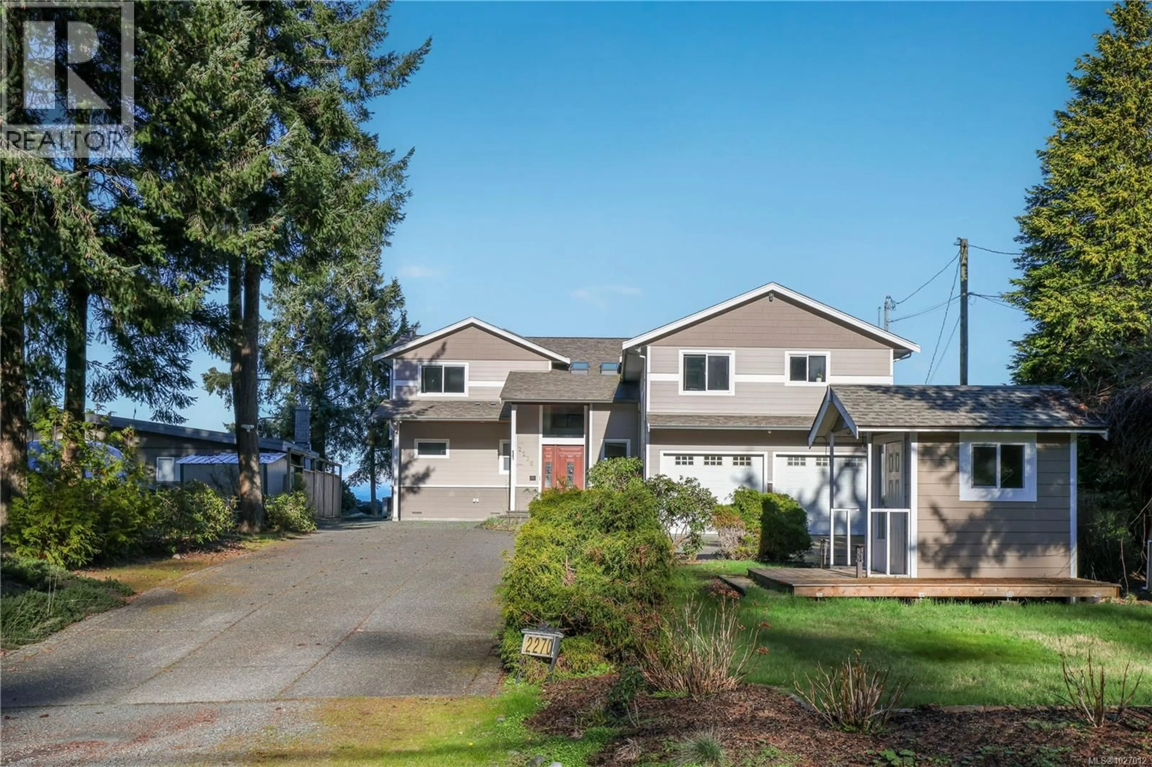 Home with vinyl exterior material, water/lake/river/ocean view for 2270 OYSTER GARDEN ROAD, Campbell River British Columbia V9H1E7