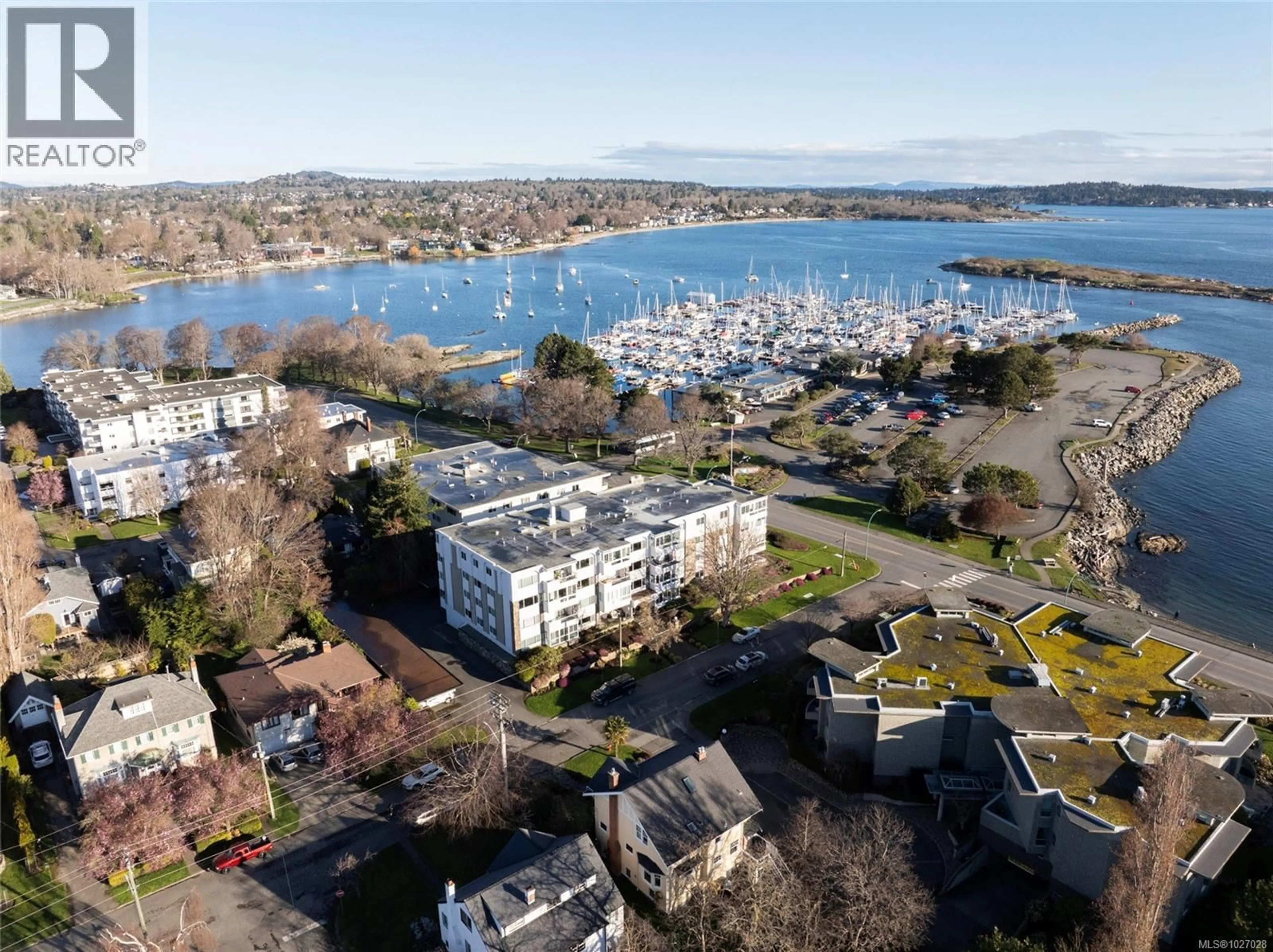 A pic from outside/outdoor area/front of a property/back of a property/a pic from drone, water/lake/river/ocean view for 2663 ORCHARD AVENUE, Oak Bay British Columbia V8S3B4