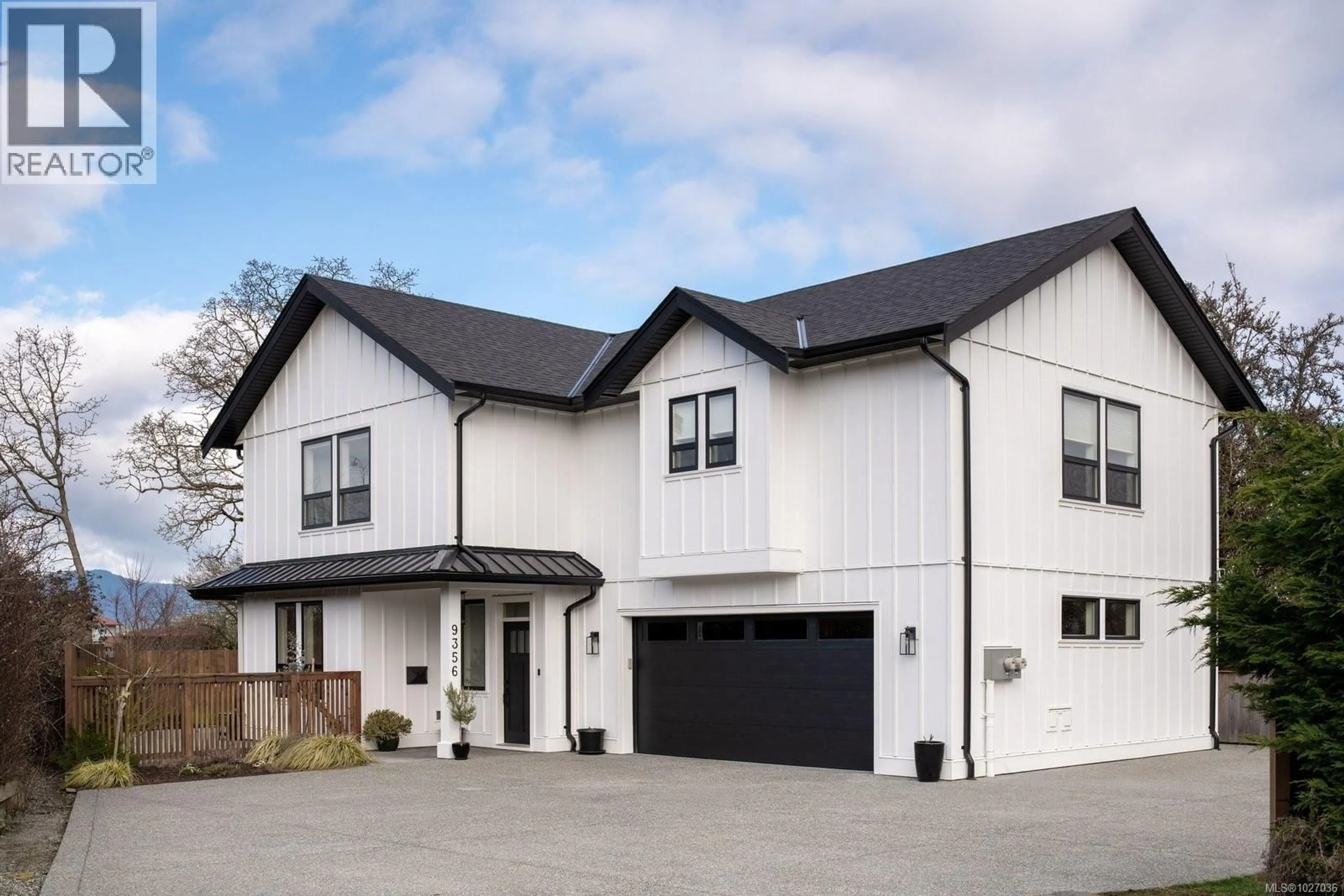 Home with vinyl exterior material, street for 9356 EAST SAANICH ROAD, North Saanich British Columbia V8L1H9