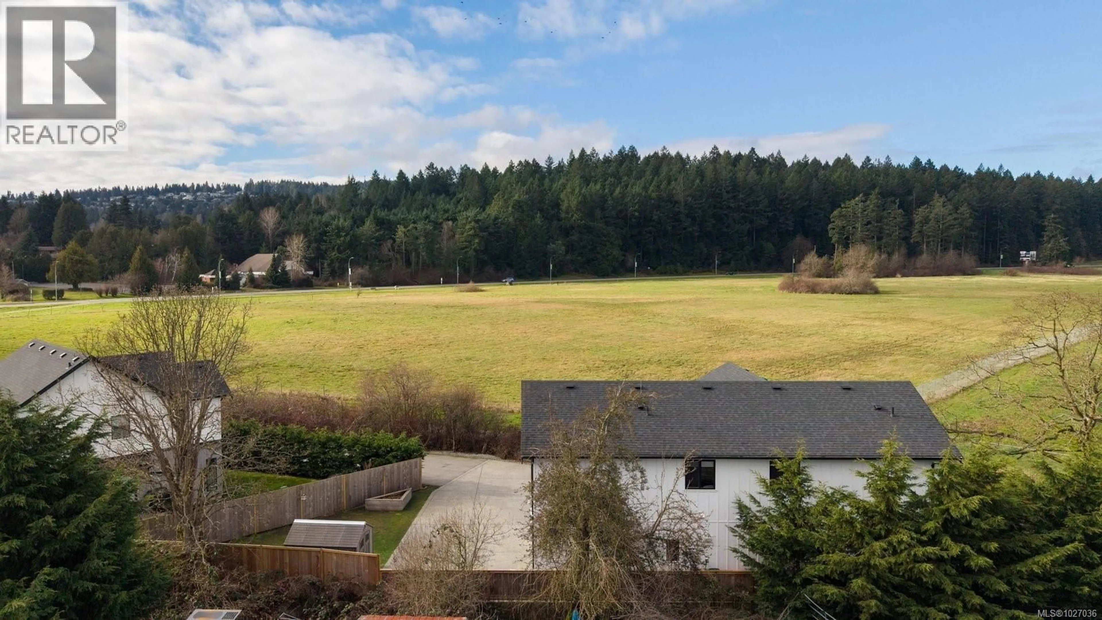 A pic from outside/outdoor area/front of a property/back of a property/a pic from drone, water/lake/river/ocean view for 9356 EAST SAANICH ROAD, North Saanich British Columbia V8L1H9