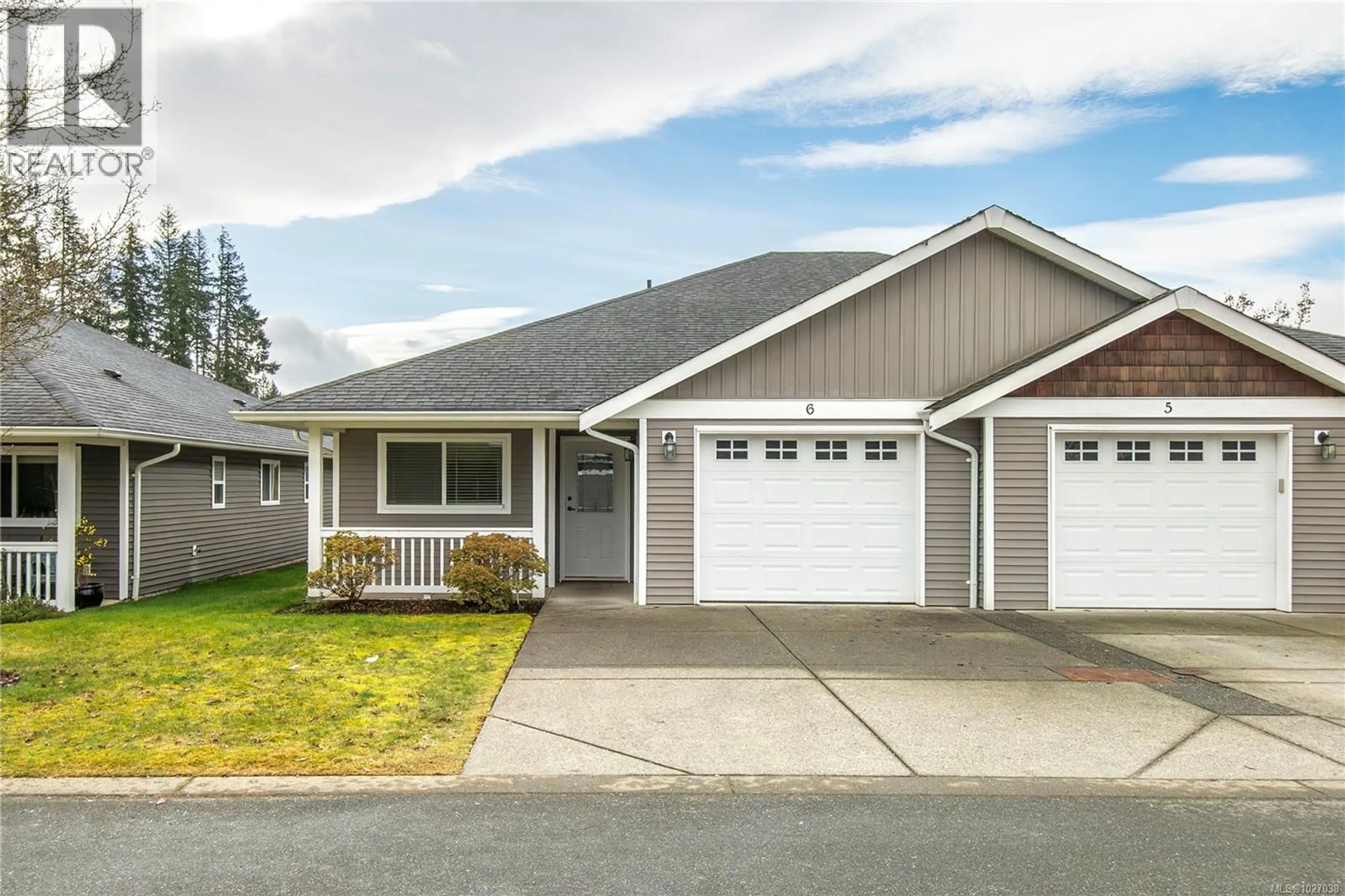 Home with vinyl exterior material, street for 6 - 3400 CONISTON CRESCENT, Cumberland British Columbia V0R1S0