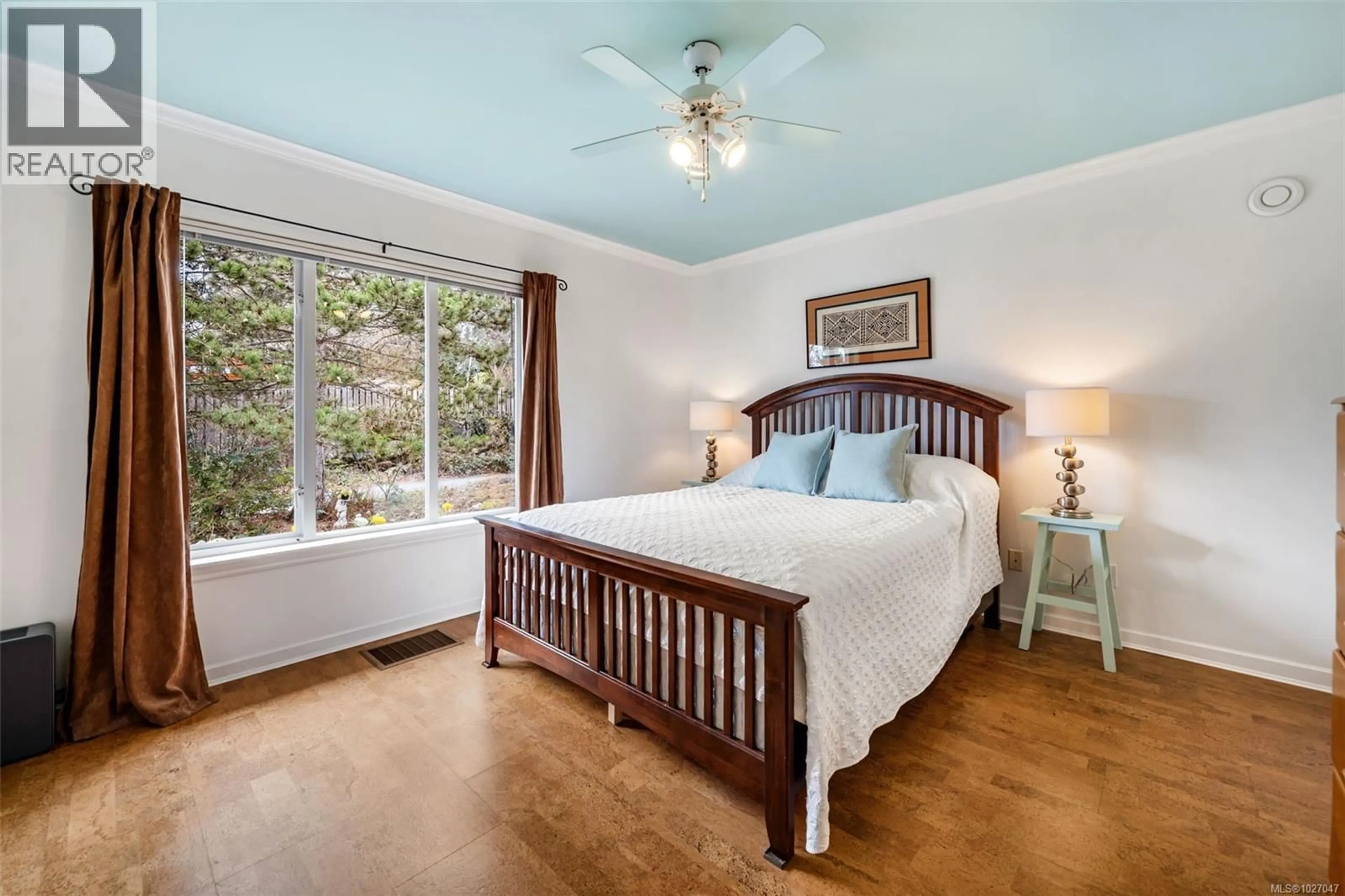 Bedroom with bed, unknown for 4 - 890 ADMIRALS ROAD, Esquimalt British Columbia V9A2P1