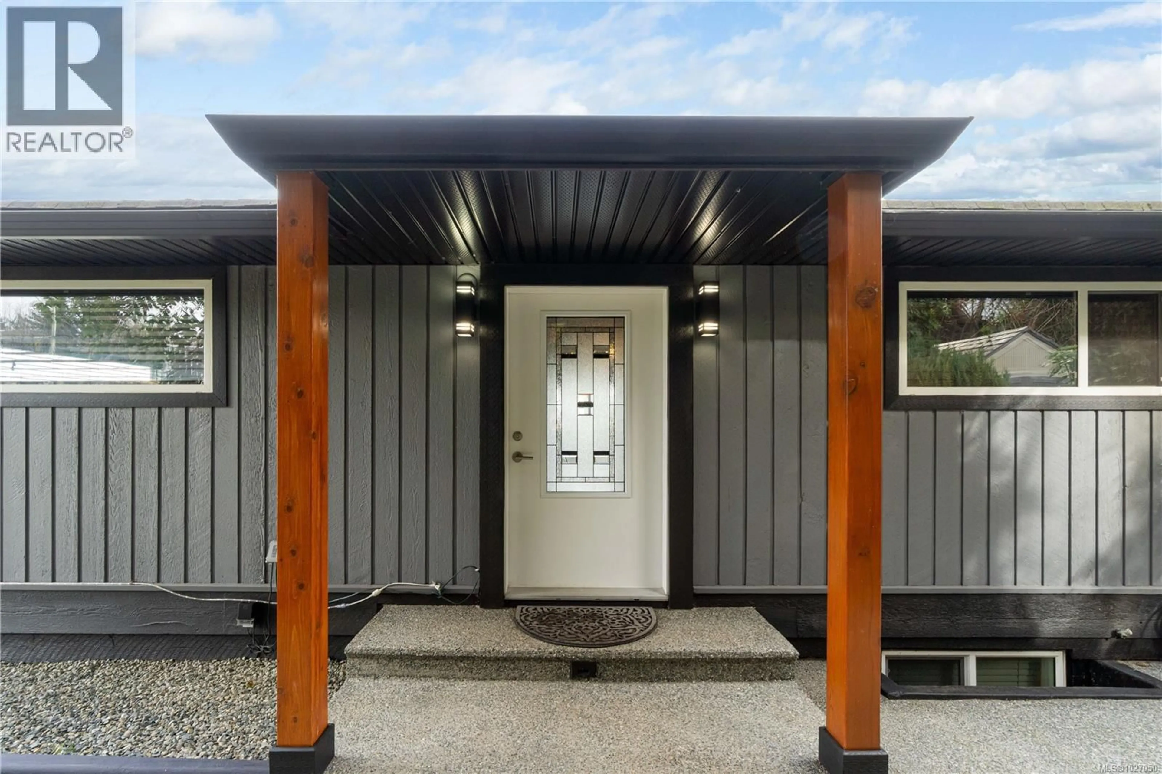 Indoor entryway for 985 MALASPINA CRESCENT, Nanaimo British Columbia V9S2Z9