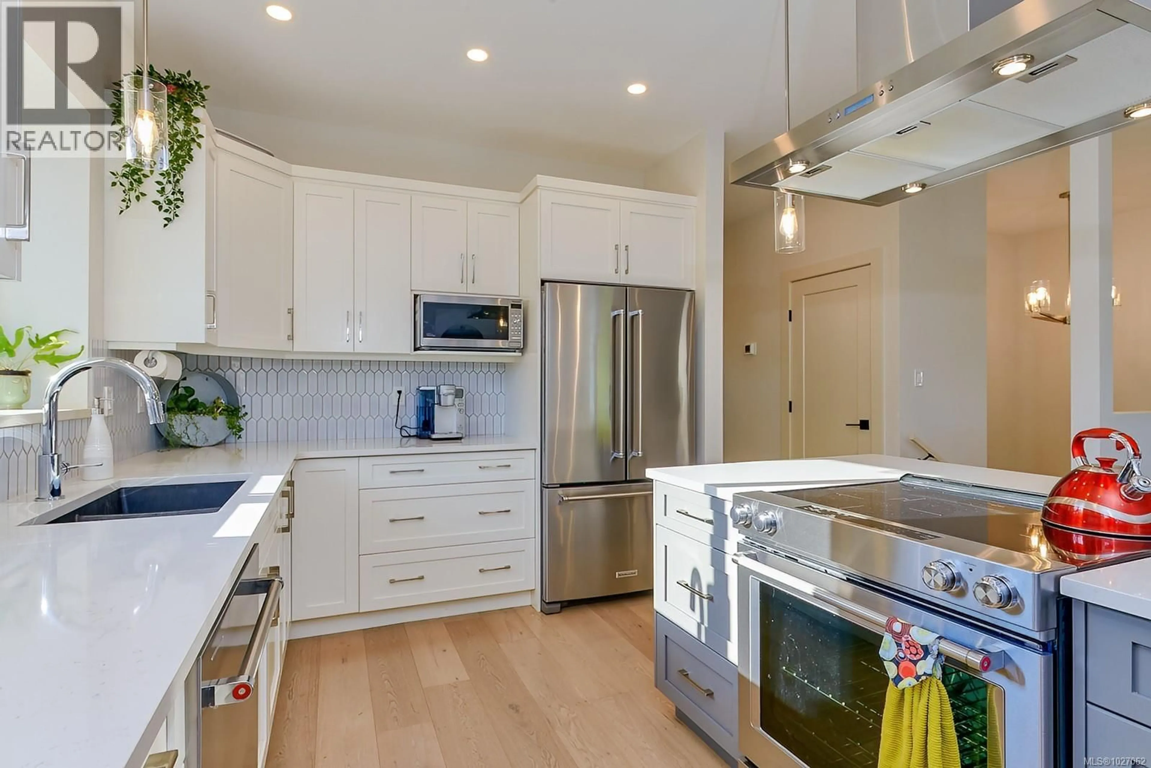 Open concept kitchen, unknown for 167 BAYRIDGE PLACE, Bowser British Columbia V0R1G0