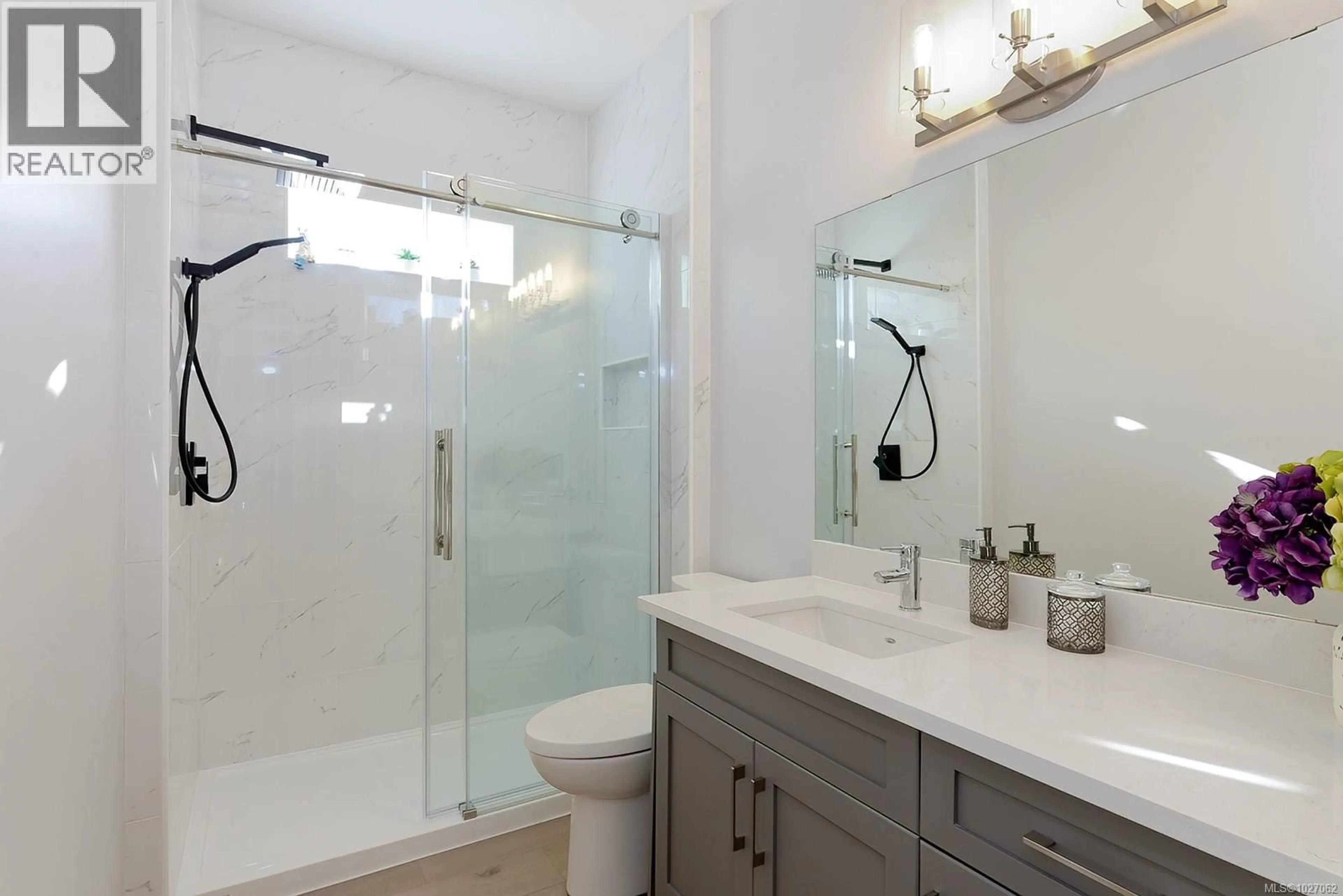 Contemporary bathroom, ceramic/tile floor for 167 BAYRIDGE PLACE, Bowser British Columbia V0R1G0