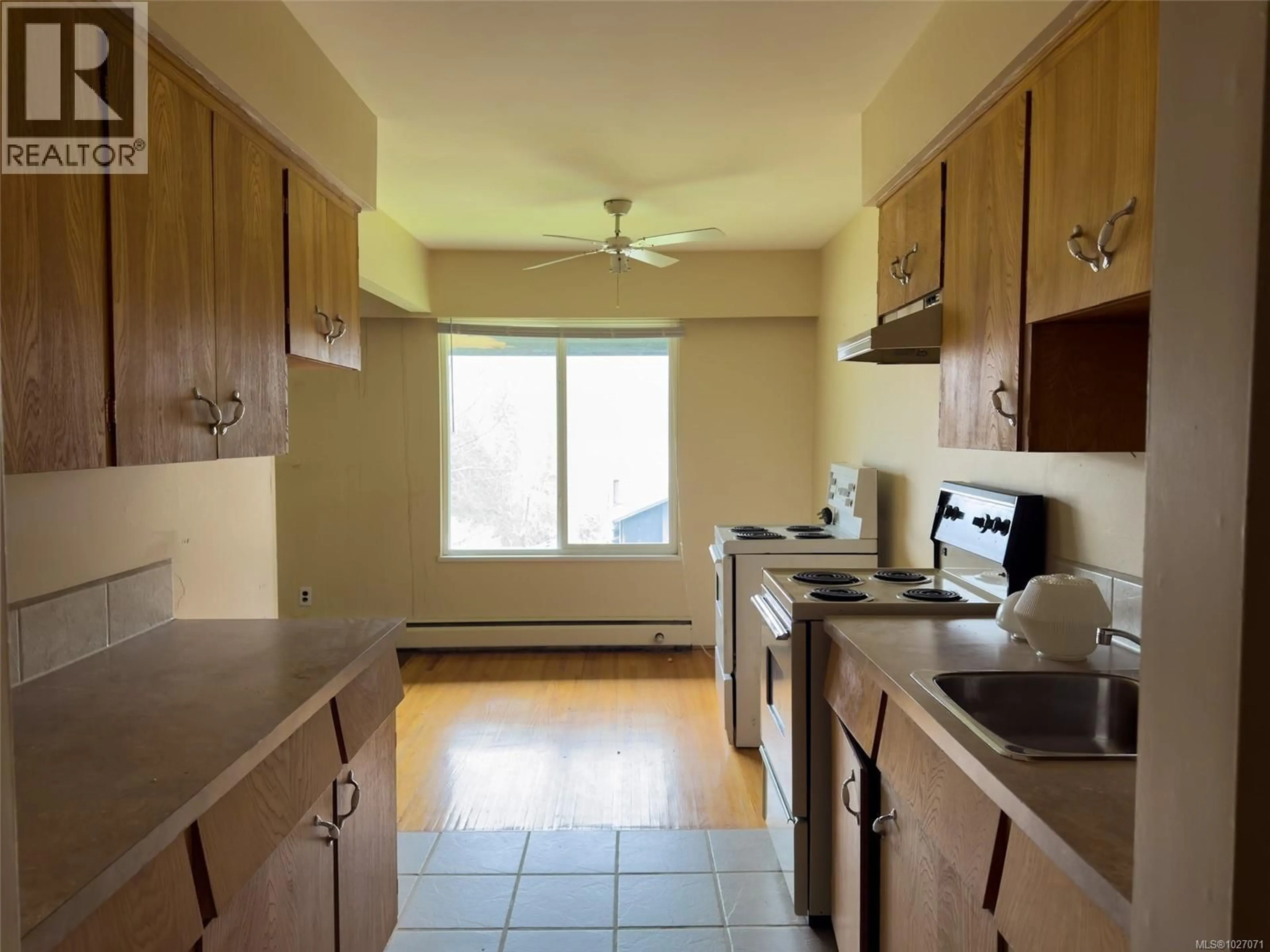Standard kitchen, unknown for 403 - 1083 MAQUINNA AVENUE, Port Alice British Columbia V0N2N0