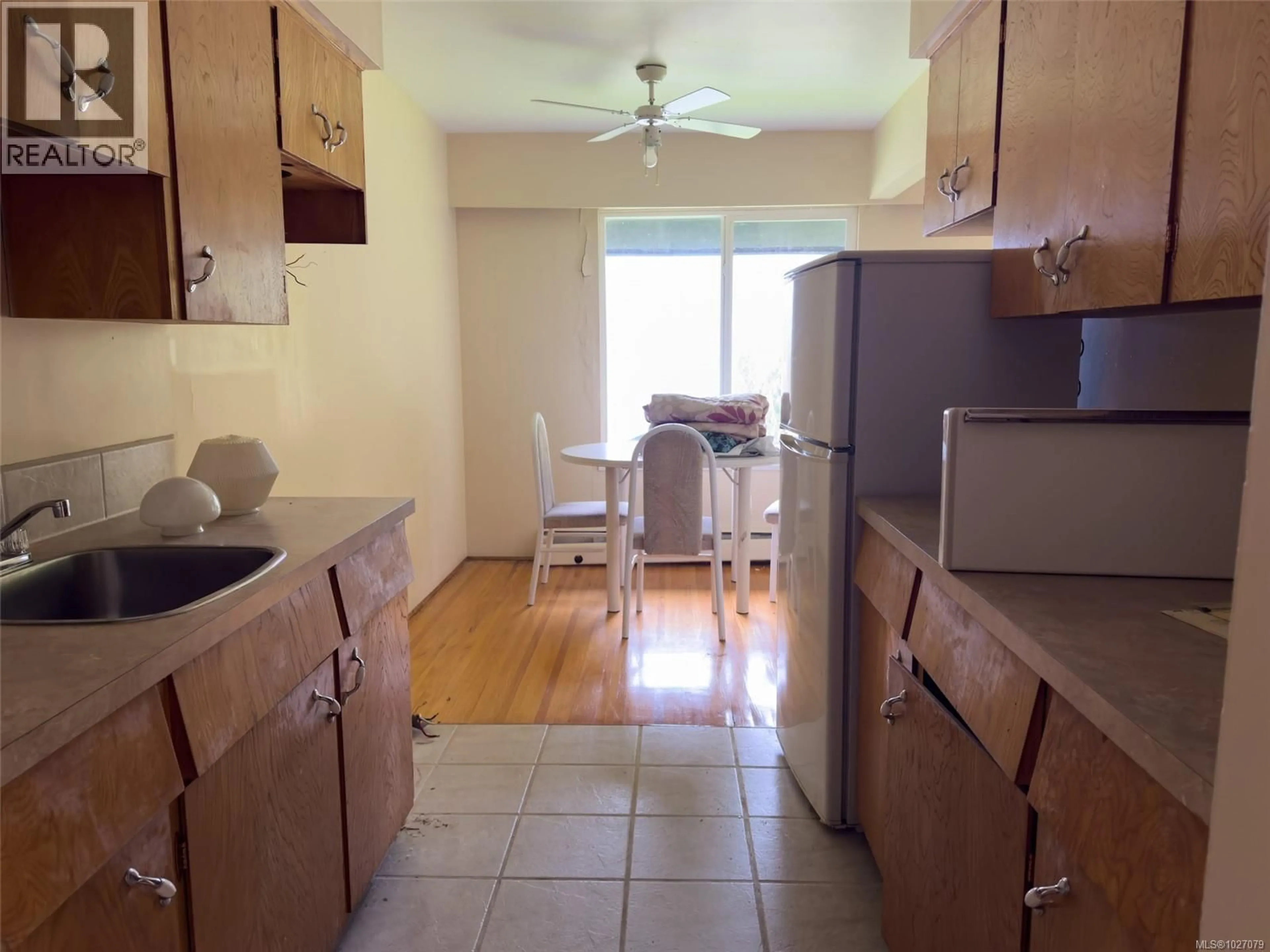 Standard kitchen, unknown for 404 - 1083 MAQUINNA AVENUE, Port Alice British Columbia V0N2R0