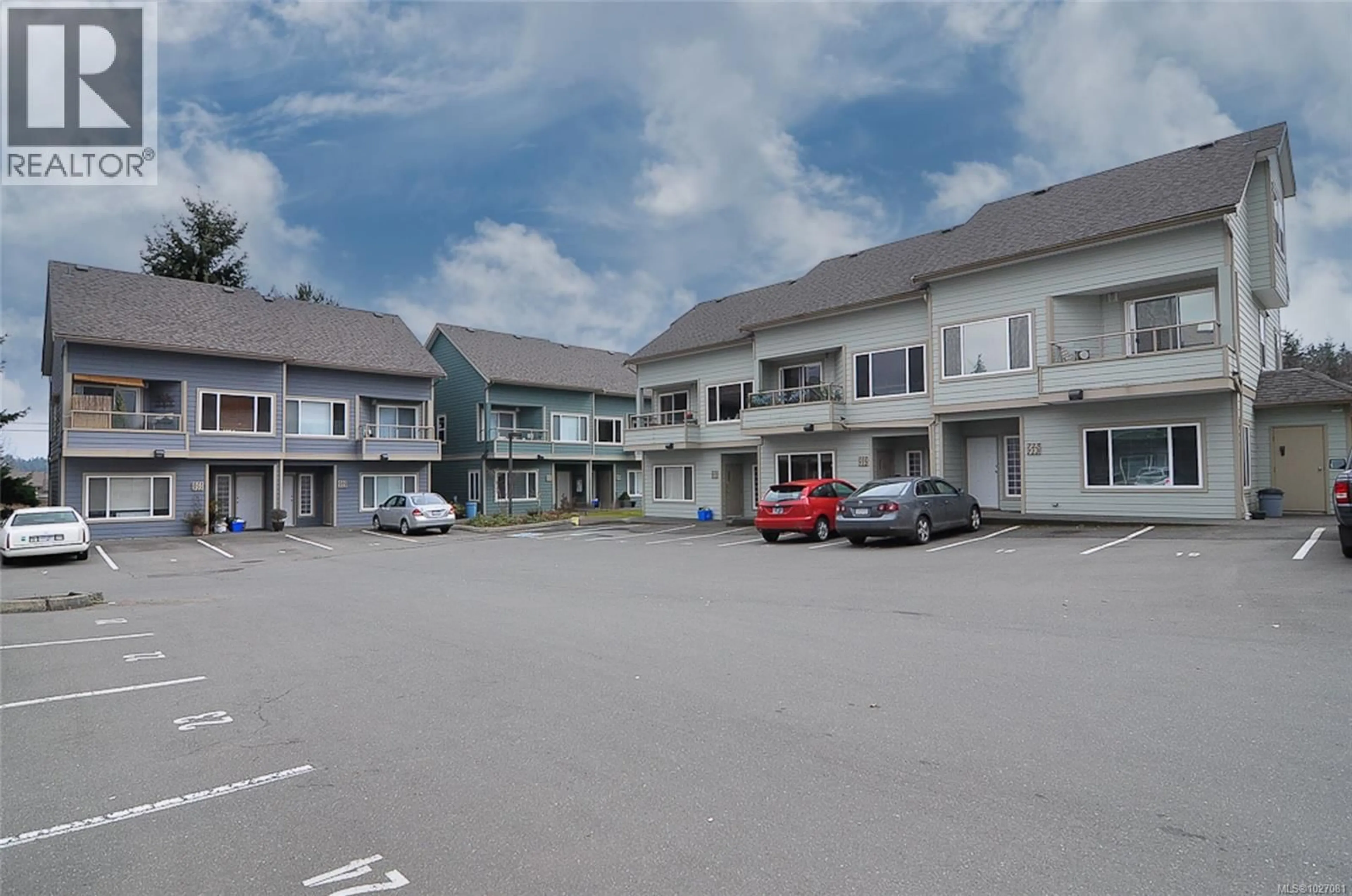 Parking for 713&723 - 3030 KILPATRICK AVENUE, Courtenay British Columbia V9N8P1
