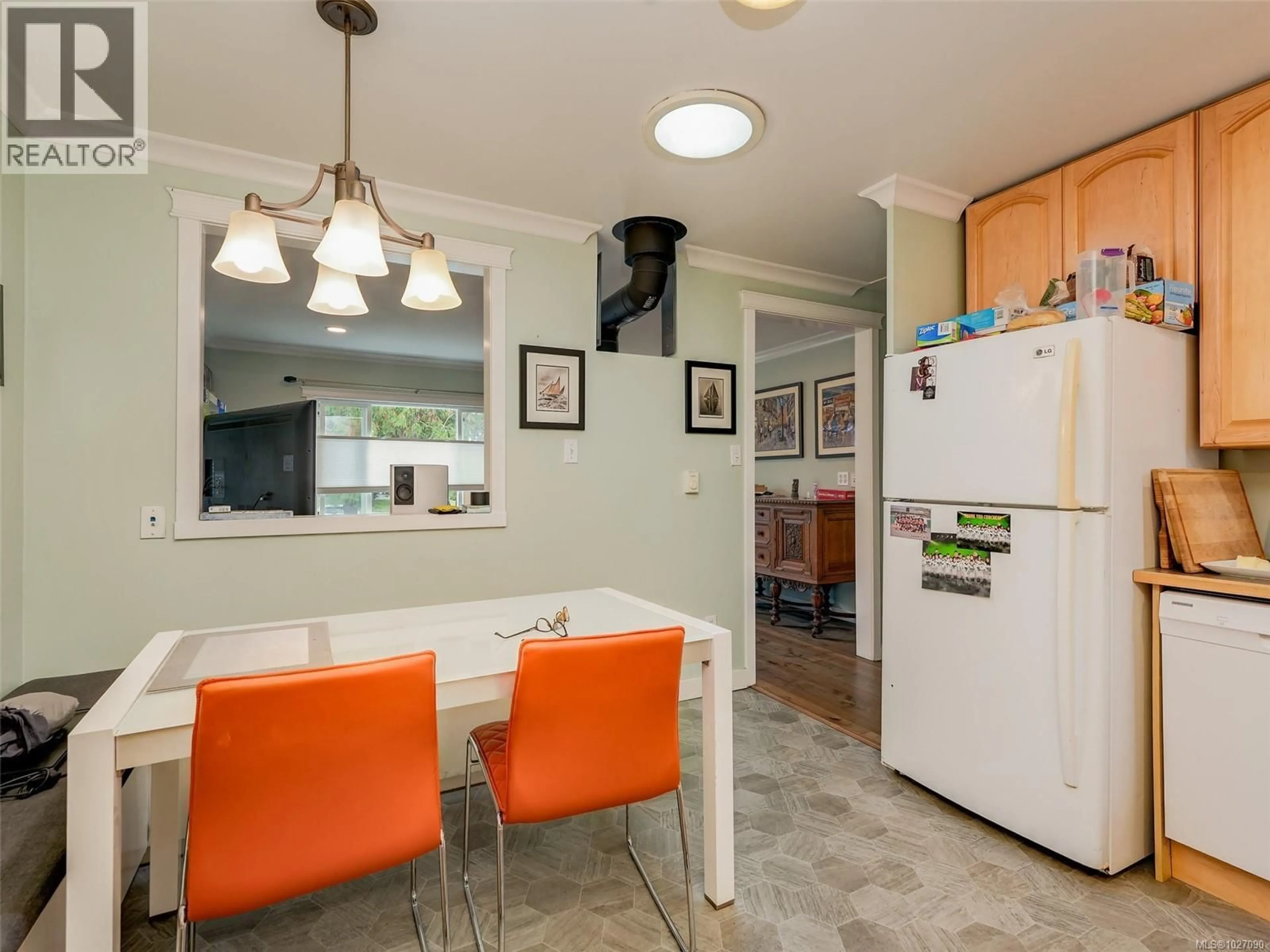 Standard kitchen, unknown for 2818 CARLOW ROAD, Langford British Columbia V9B4E3