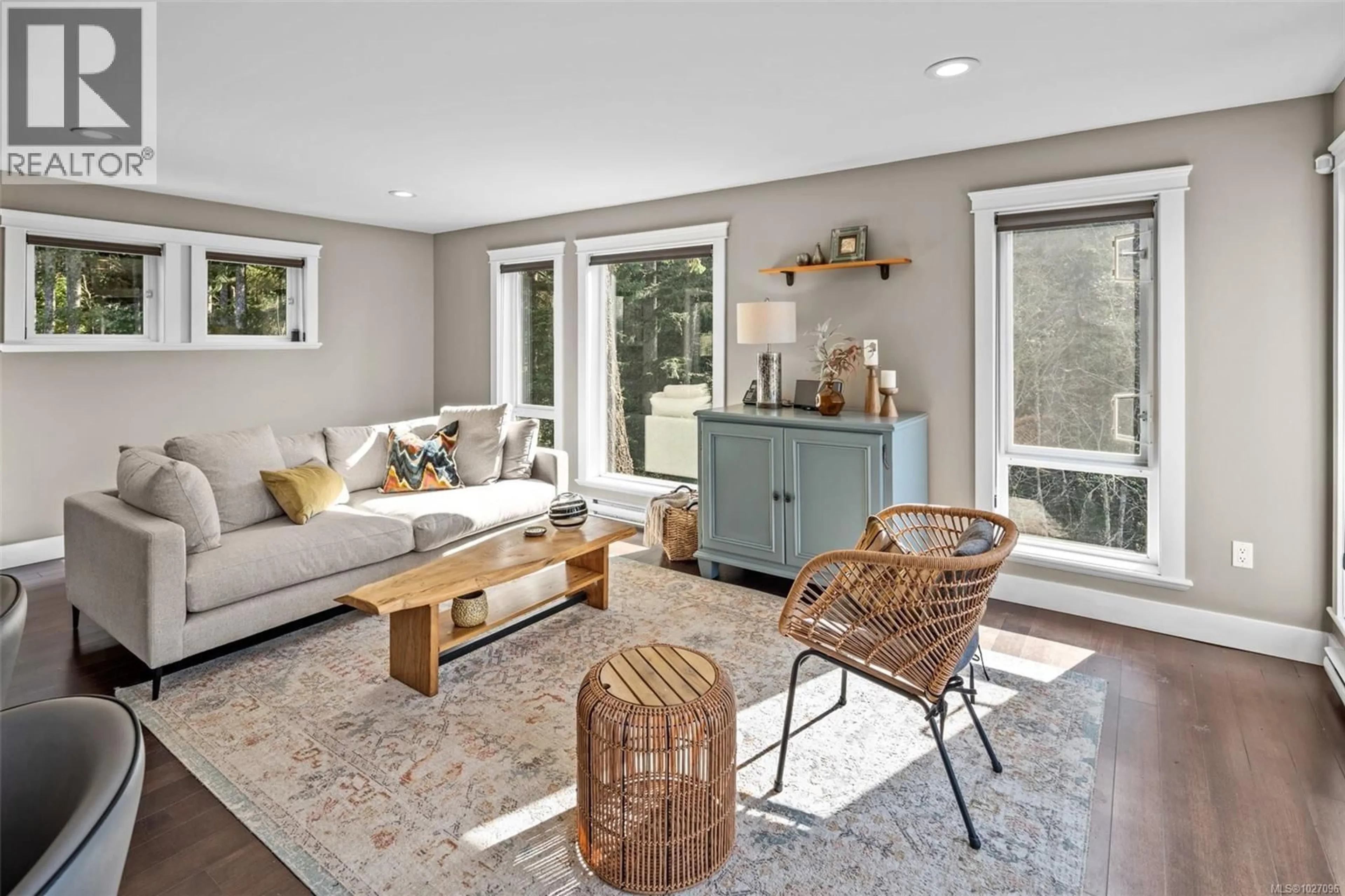 Living room with furniture, unknown for 4920 NAGLE ROAD, Sooke British Columbia V9Z1C7