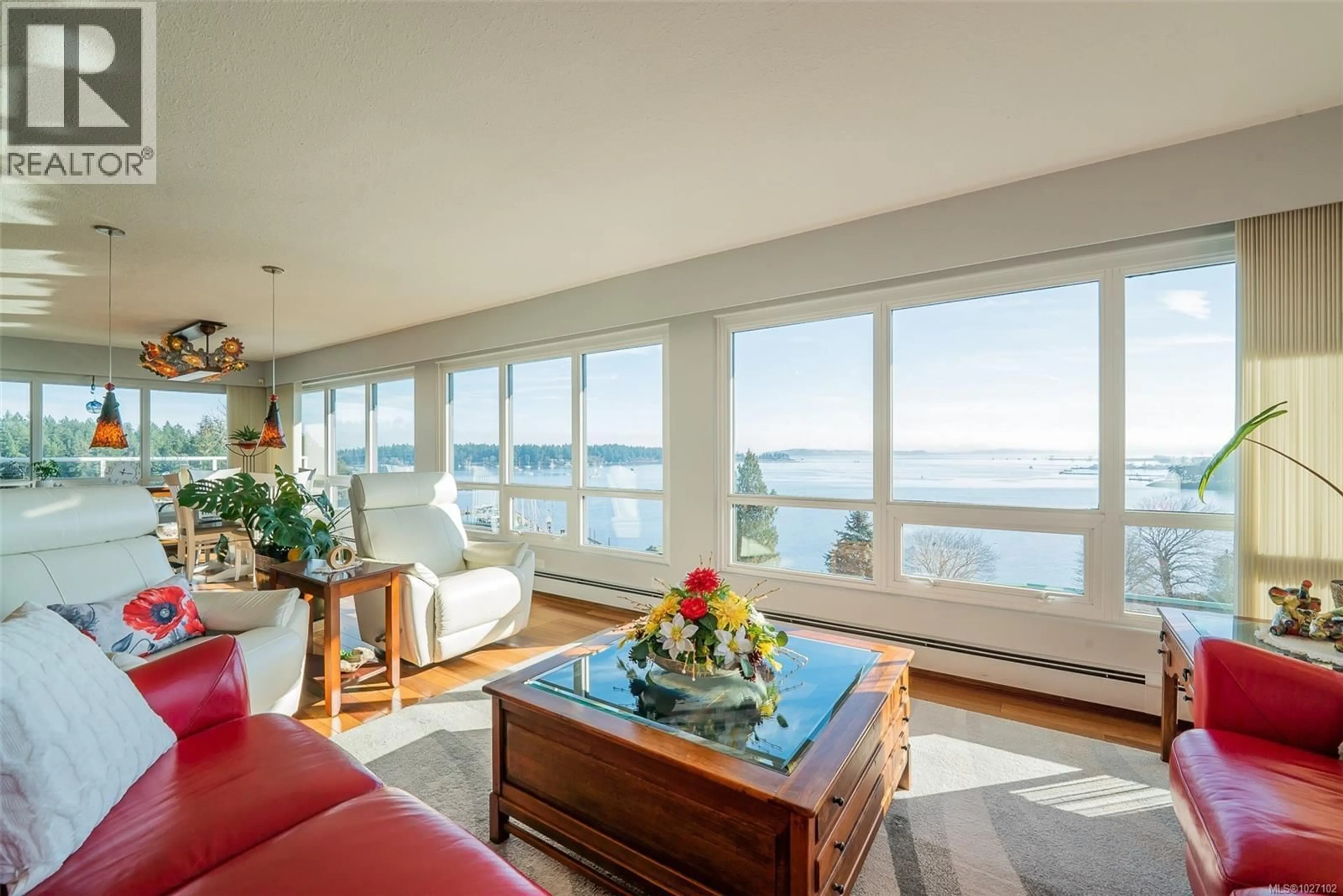 Living room with furniture, unknown for 700 - 375 NEWCASTLE AVENUE, Nanaimo British Columbia V9S4H9